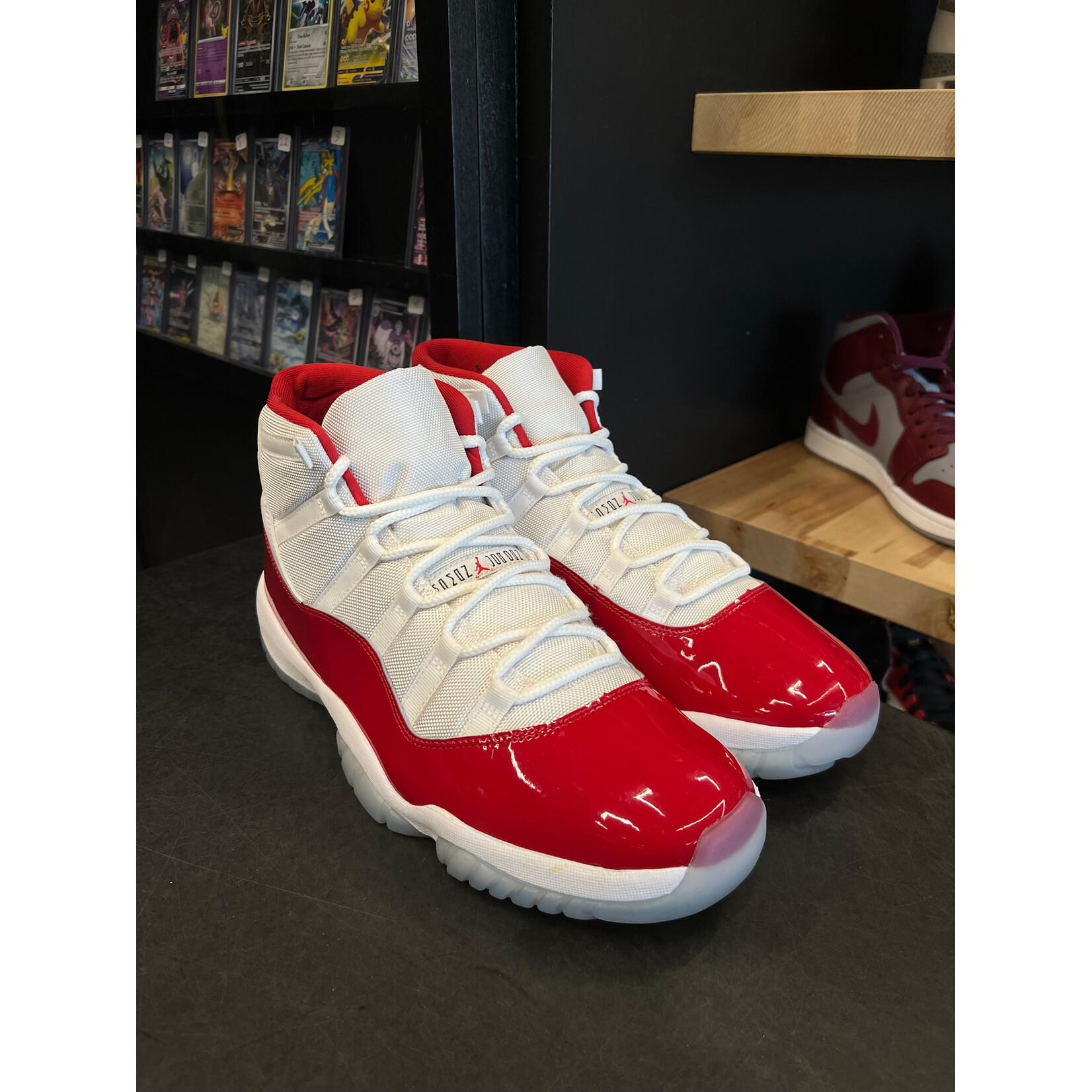 Jordan Jordan 11 Retro Cherry (2022) Size 14, PREOWNED