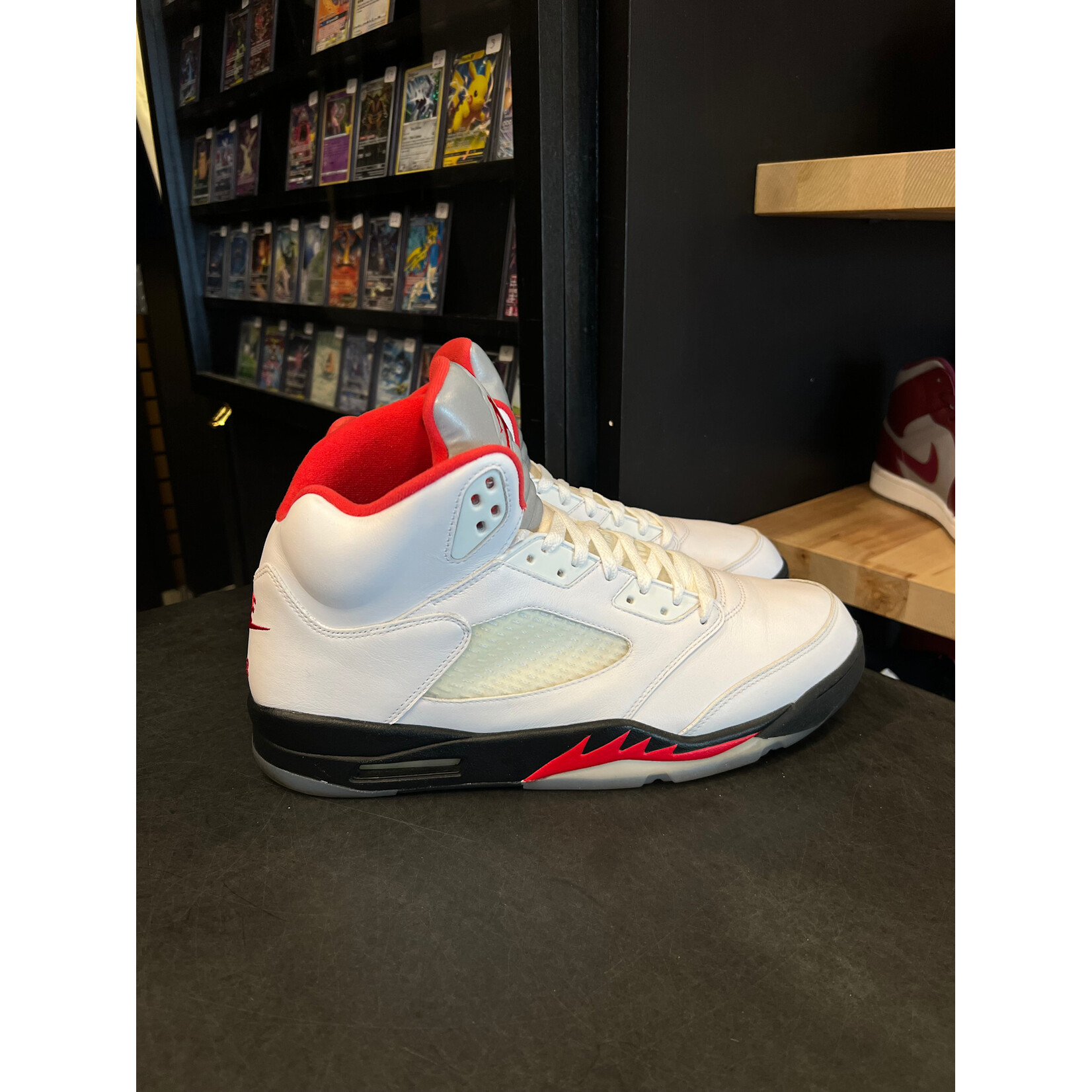 Jordan Jordan 5 Retro Fire Red Silver Tongue (2020) Size 14, PREOWNED