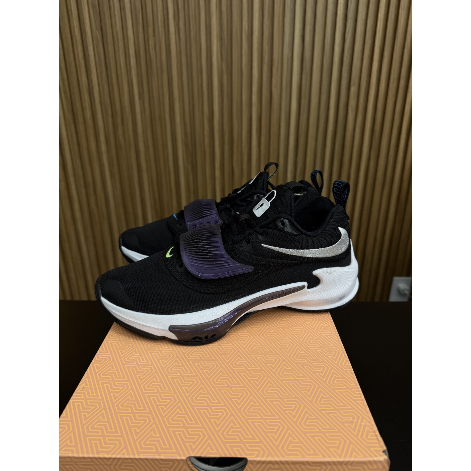 Jordan Nike Zoom Freak 3 Project 34 Size 9, PREOWNED