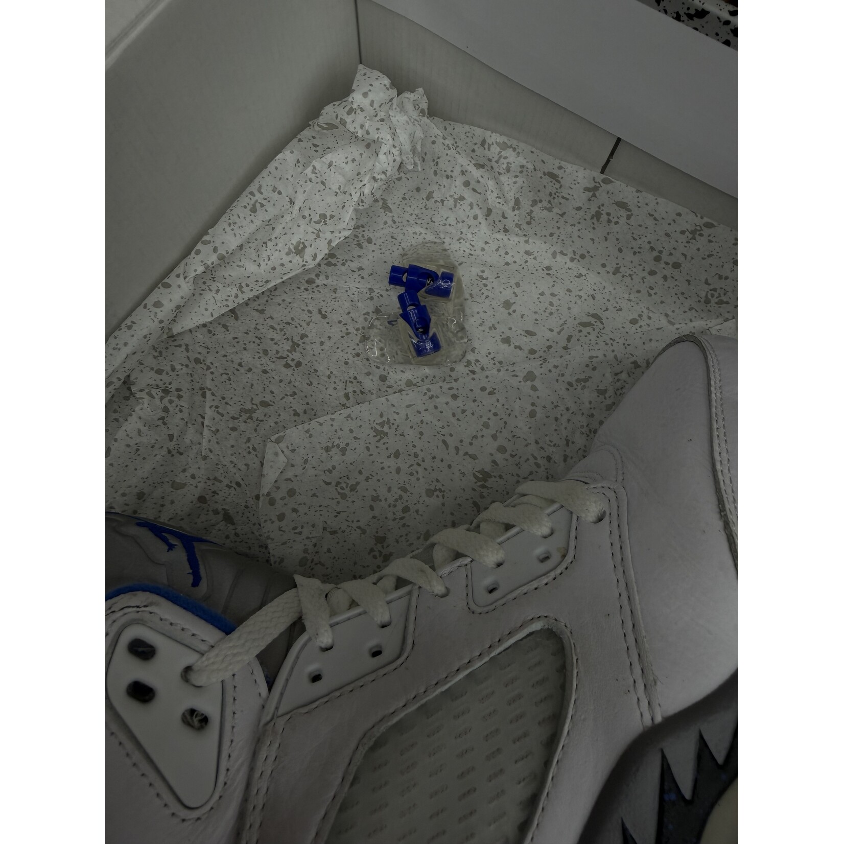 Nike Jordan 5 Retro White Stealth (2021) Size 9, PREOWNED
