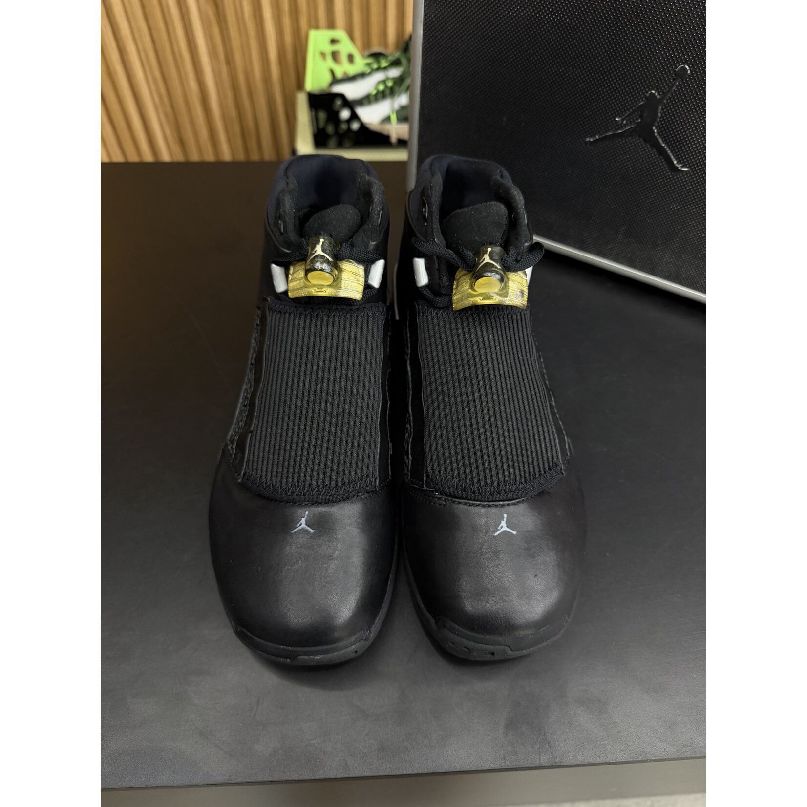 Jordan Jordan 17 Black Metallic Silver (2002) Size 9, PREOWNED