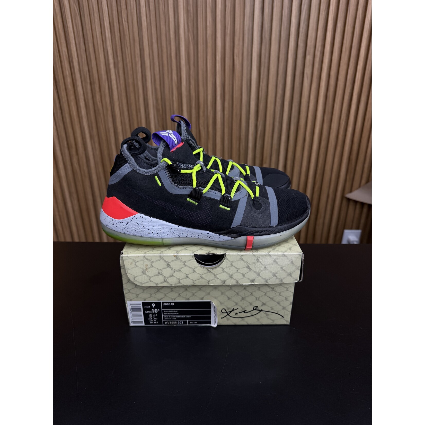 Nike Nike Kobe AD Chaos Size 9, PREOWNED