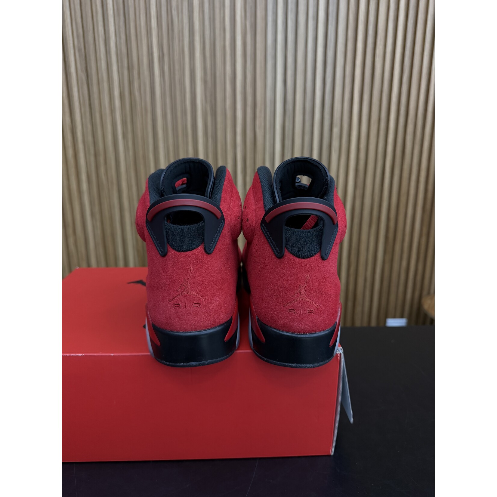 Jordan Jordan 6 Retro Toro Bravo Size 10.5, PREOWNED*