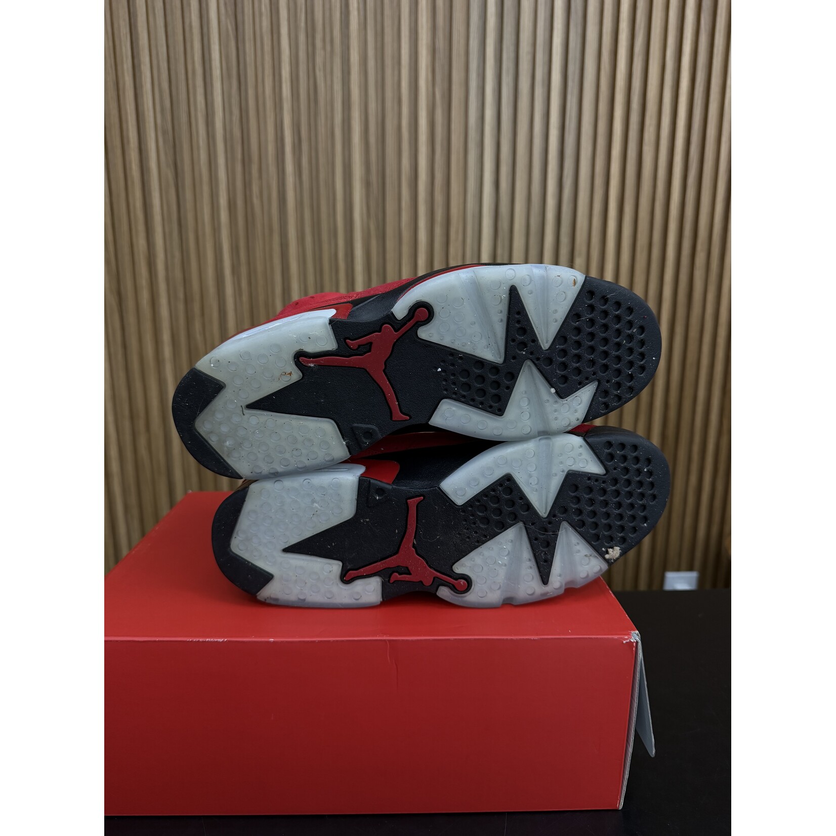 Jordan Jordan 6 Retro Toro Bravo Size 10.5, PREOWNED*