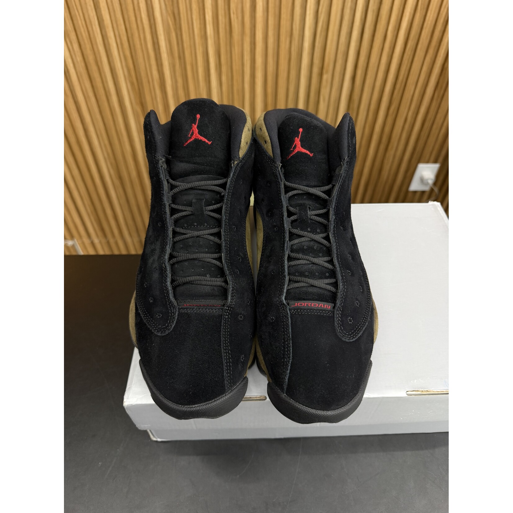 Jordan Jordan 13 Retro Olive Size 10.5, PREOWNED*