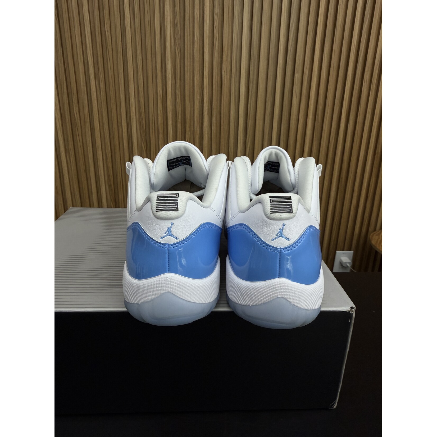 Jordan Jordan 11 Retro Low University Blue (2026) Size 10.5, PREOWNED