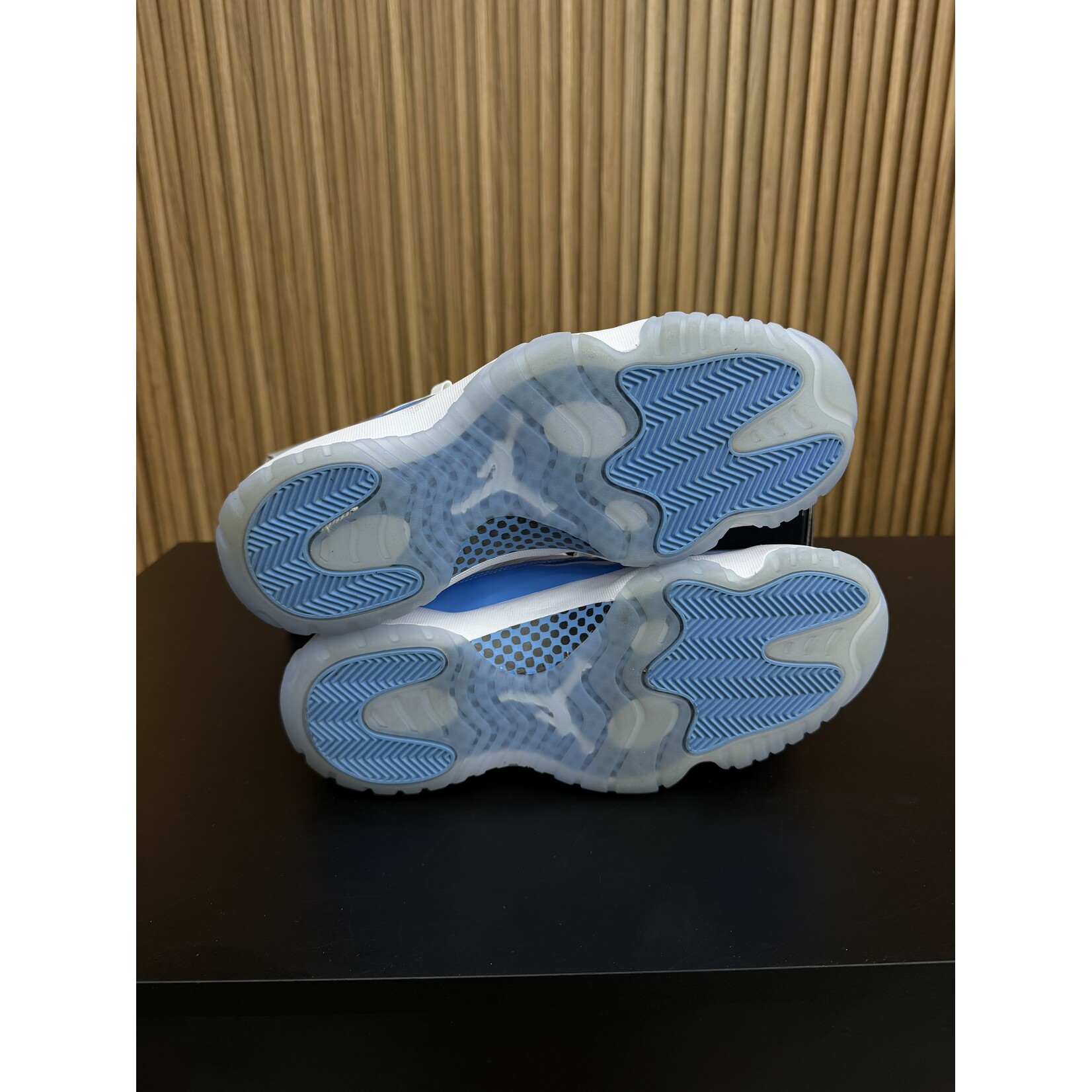Jordan Jordan 11 Retro Low University Blue (2026) Size 10.5, PREOWNED