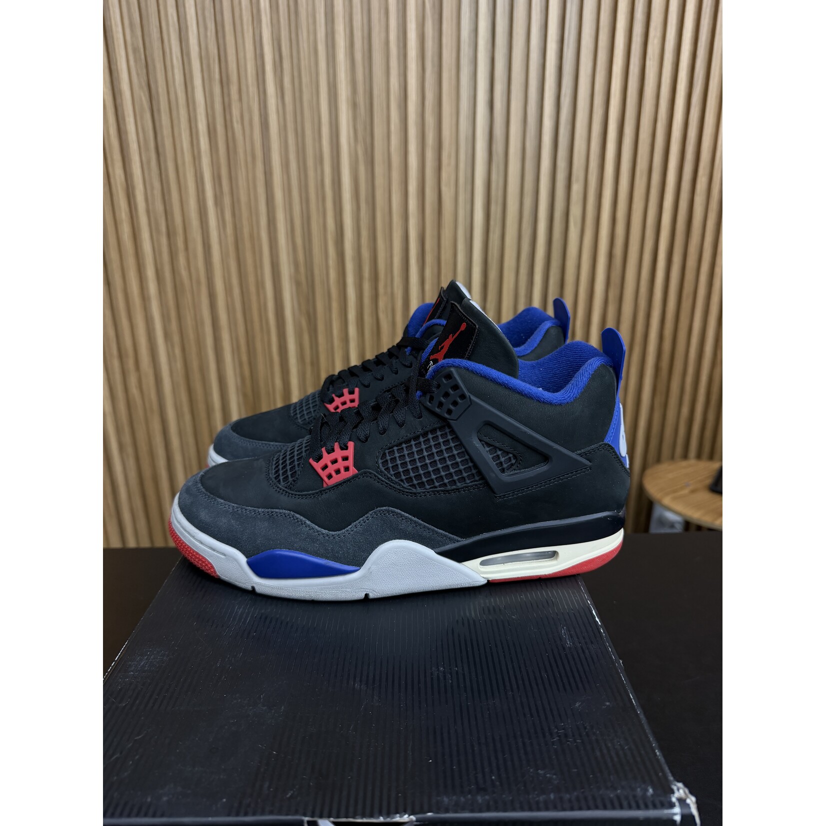 Jordan Jordan 4 Retro Rare Air (Gold Lettering) Size 10.5, PREOWNED*