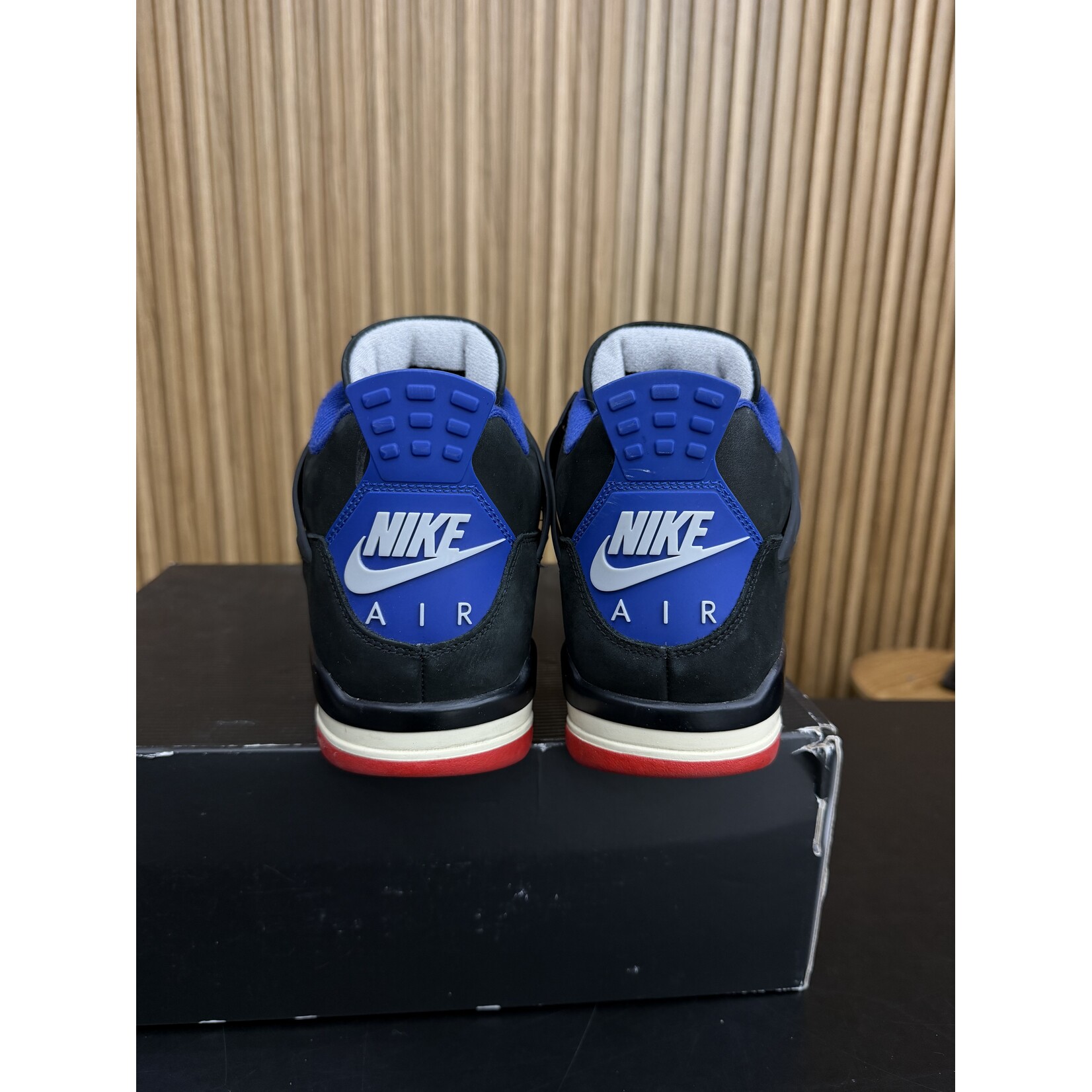 Jordan Jordan 4 Retro Rare Air (Gold Lettering) Size 10.5, PREOWNED*