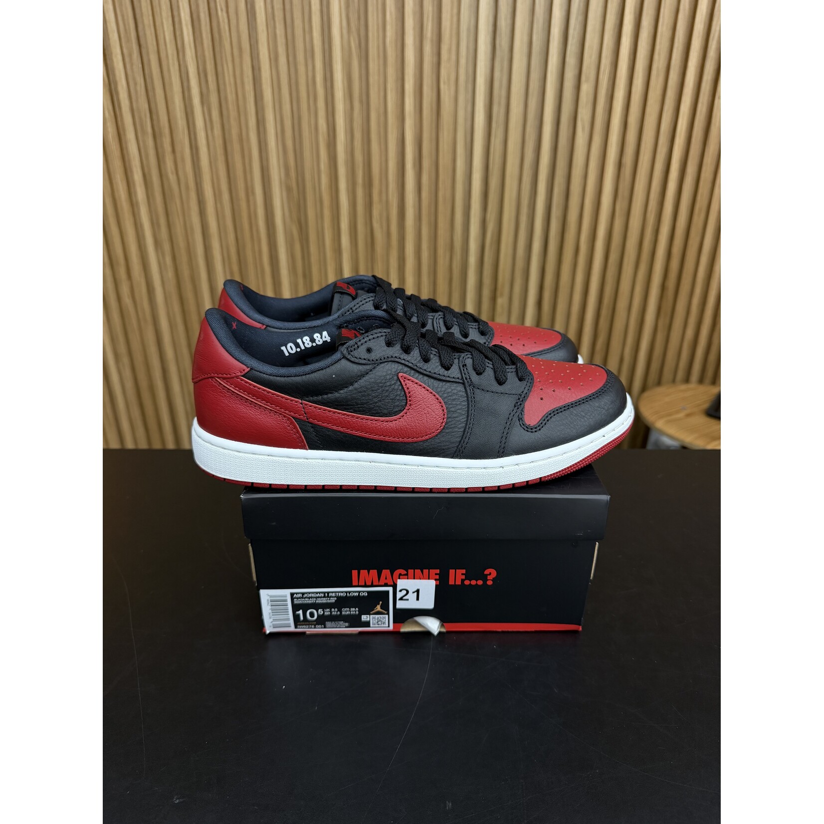 Jordan Jordan 1 Retro Low OG Banned Size 10.5, PREOWNED