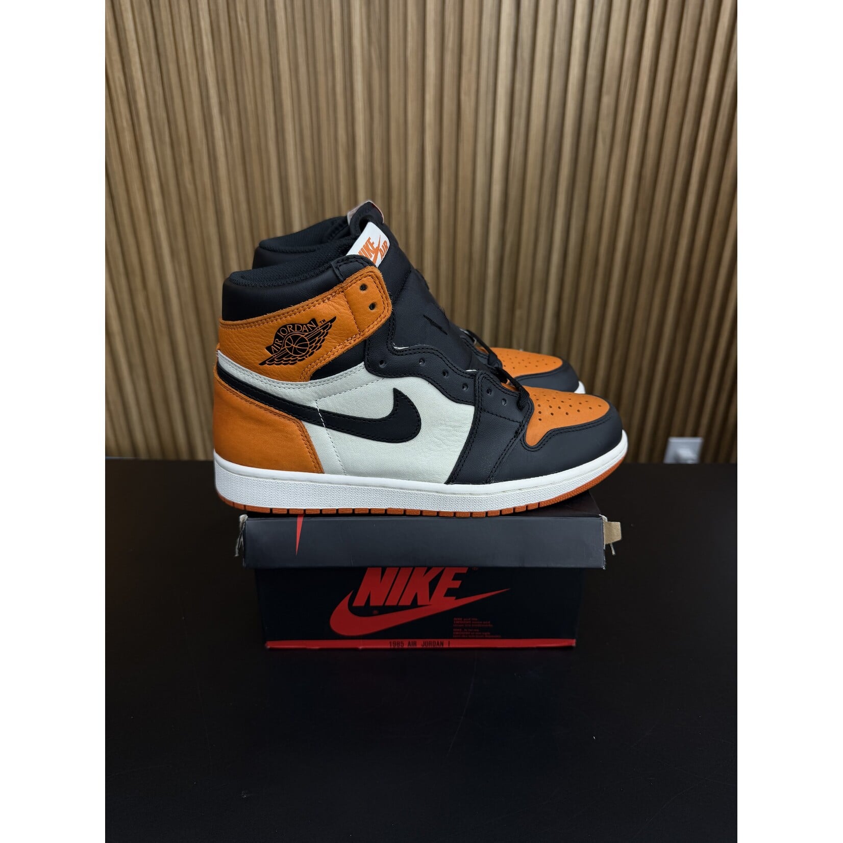 Jordan Jordan 1 Retro Shattered Backboard (2015) Size 9, PREOWNED NO BOX*