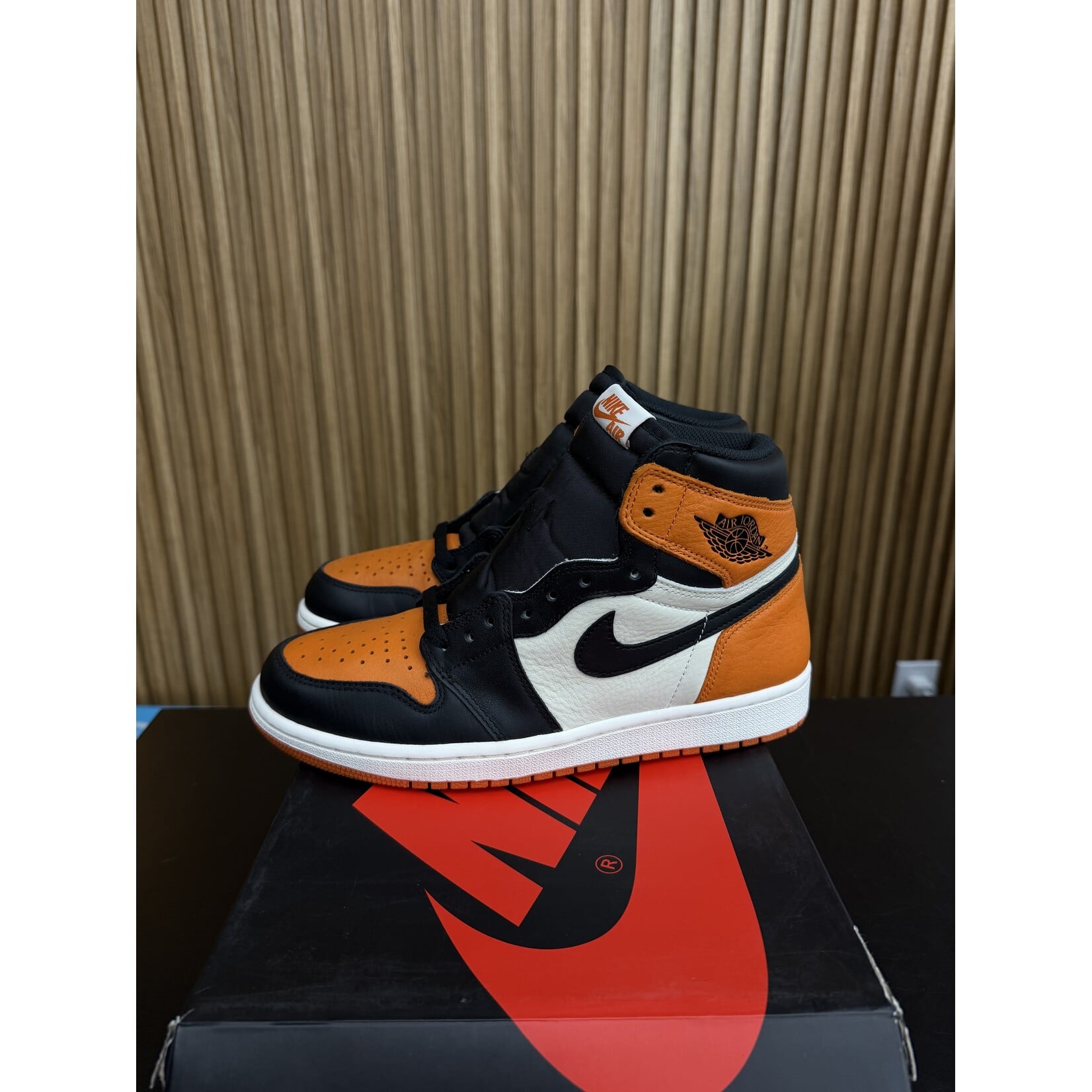 Jordan Jordan 1 Retro Shattered Backboard (2015) Size 9, PREOWNED NO BOX*