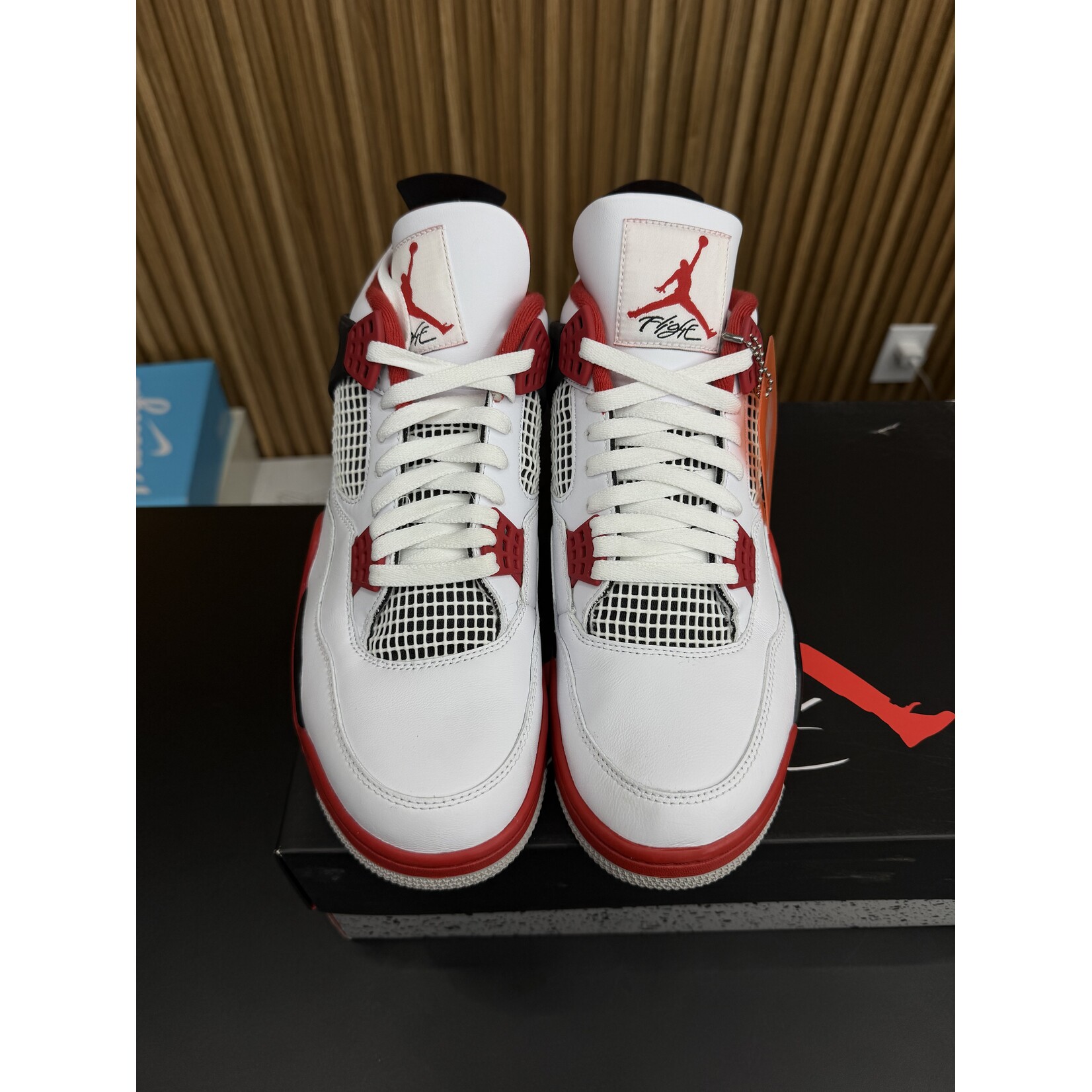 Jordan Jordan 4 Retro Fire Red (2020) Size 12, PREOWNED TRIED ON*