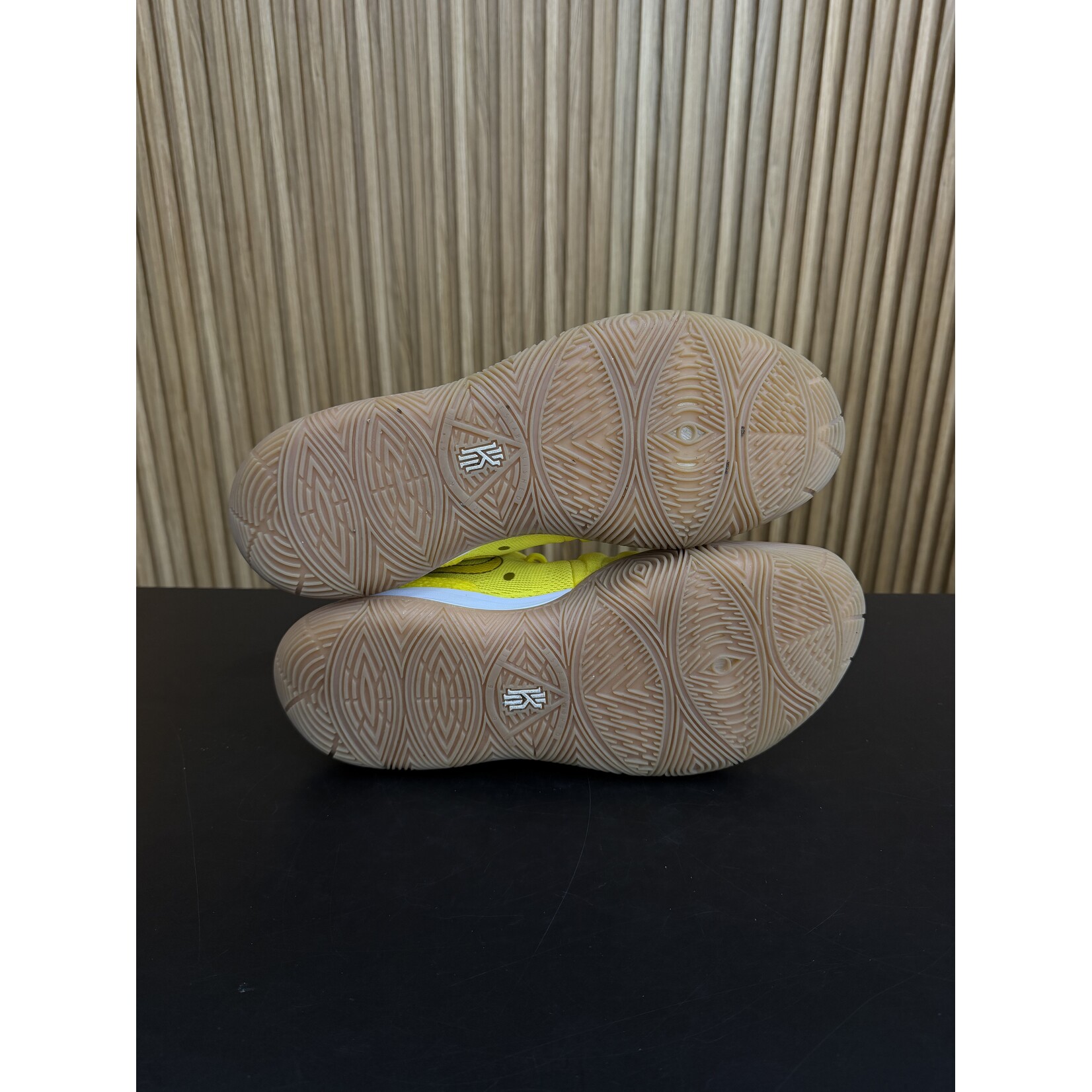 Nike Nike Kyrie 5 Spongebob Squarepants Size 12, PREOWNED NO BOX*