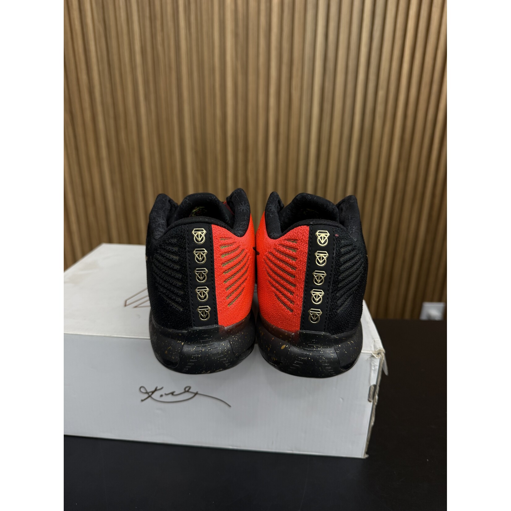Nike Nike Kobe 10 Elite Christmas Size 12, PREOWNED*