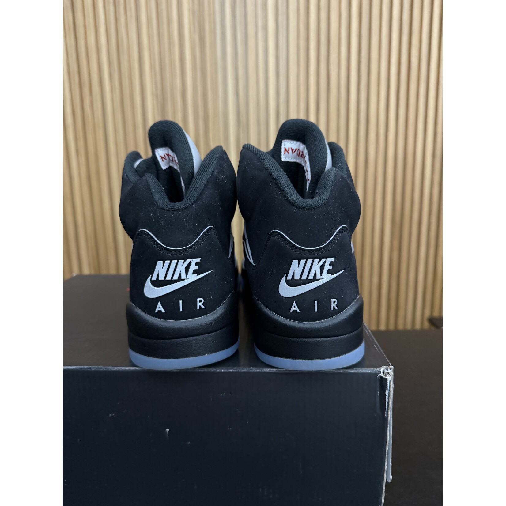 Jordan Jordan 5 Retro OG Black Metallic Reimagined Size 9, PREOWNED*