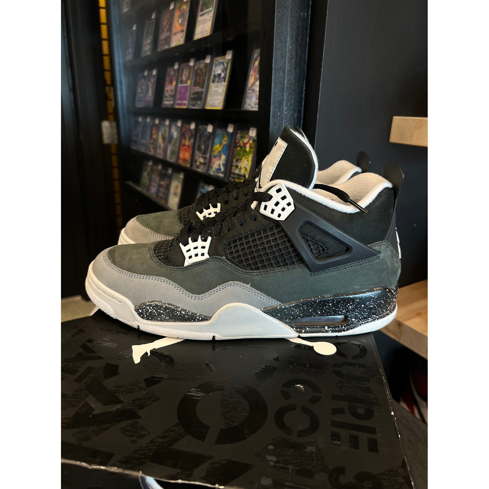 Jordan Jordan 4 Retro Fear (2024) Size 10.5, PREOWNED*