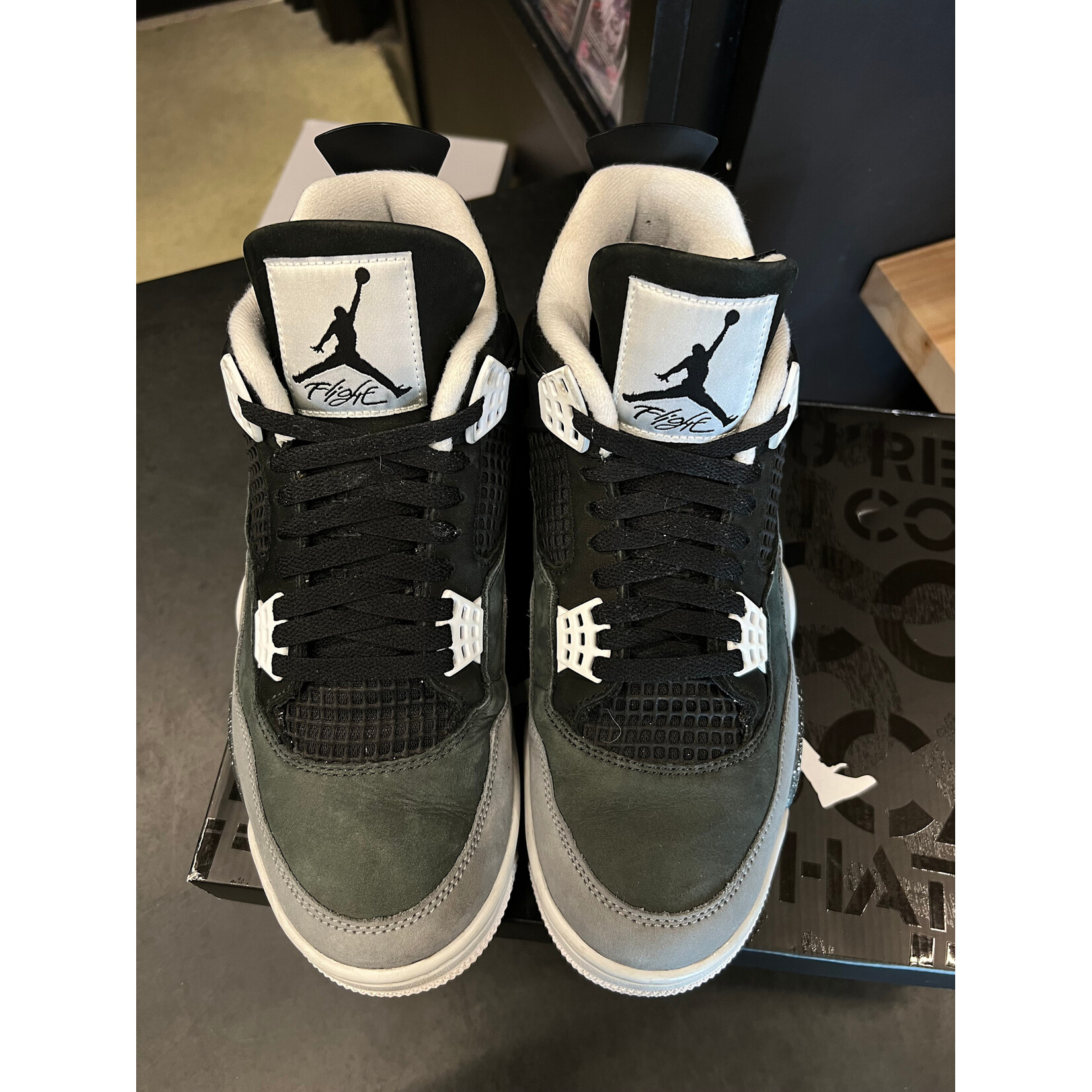 Jordan Jordan 4 Retro Fear (2024) Size 10.5, PREOWNED*