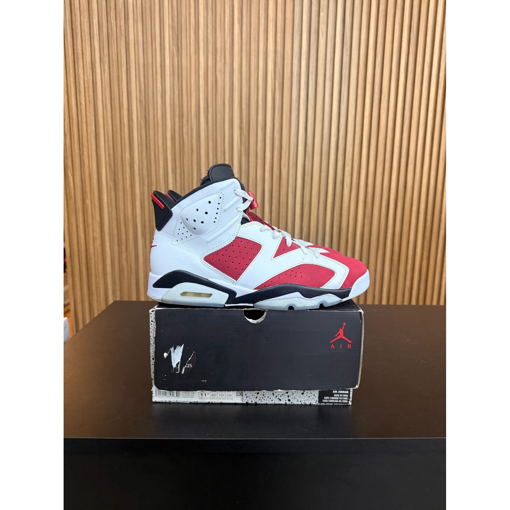 Jordan Jordan 6 Retro Carmine (2021) Size 11.5, PREOWNED*