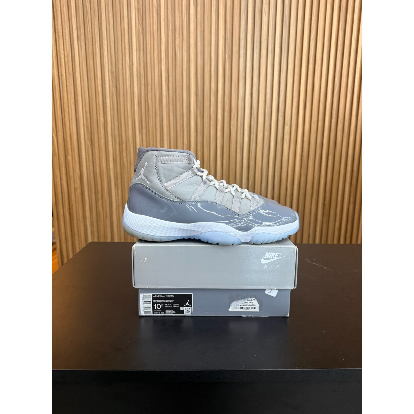 Jordan Jordan 11 Retro Cool Grey (2021) Size 10.5, PREOWNED*