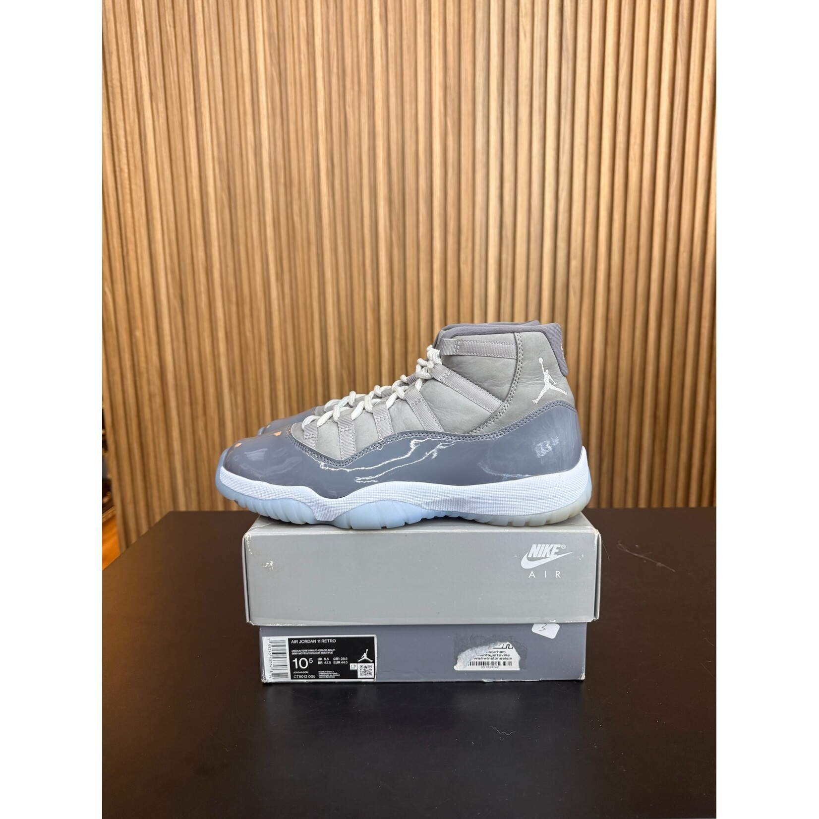 Jordan Jordan 11 Retro Cool Grey (2021) Size 10.5, PREOWNED*