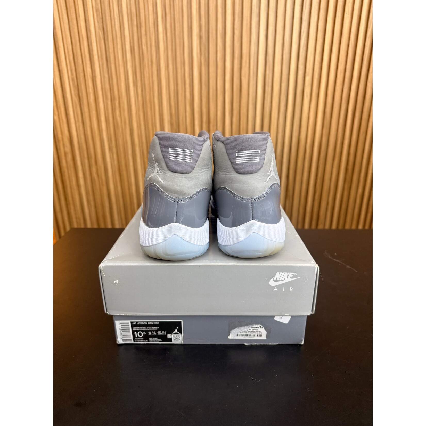Jordan Jordan 11 Retro Cool Grey (2021) Size 10.5, PREOWNED*