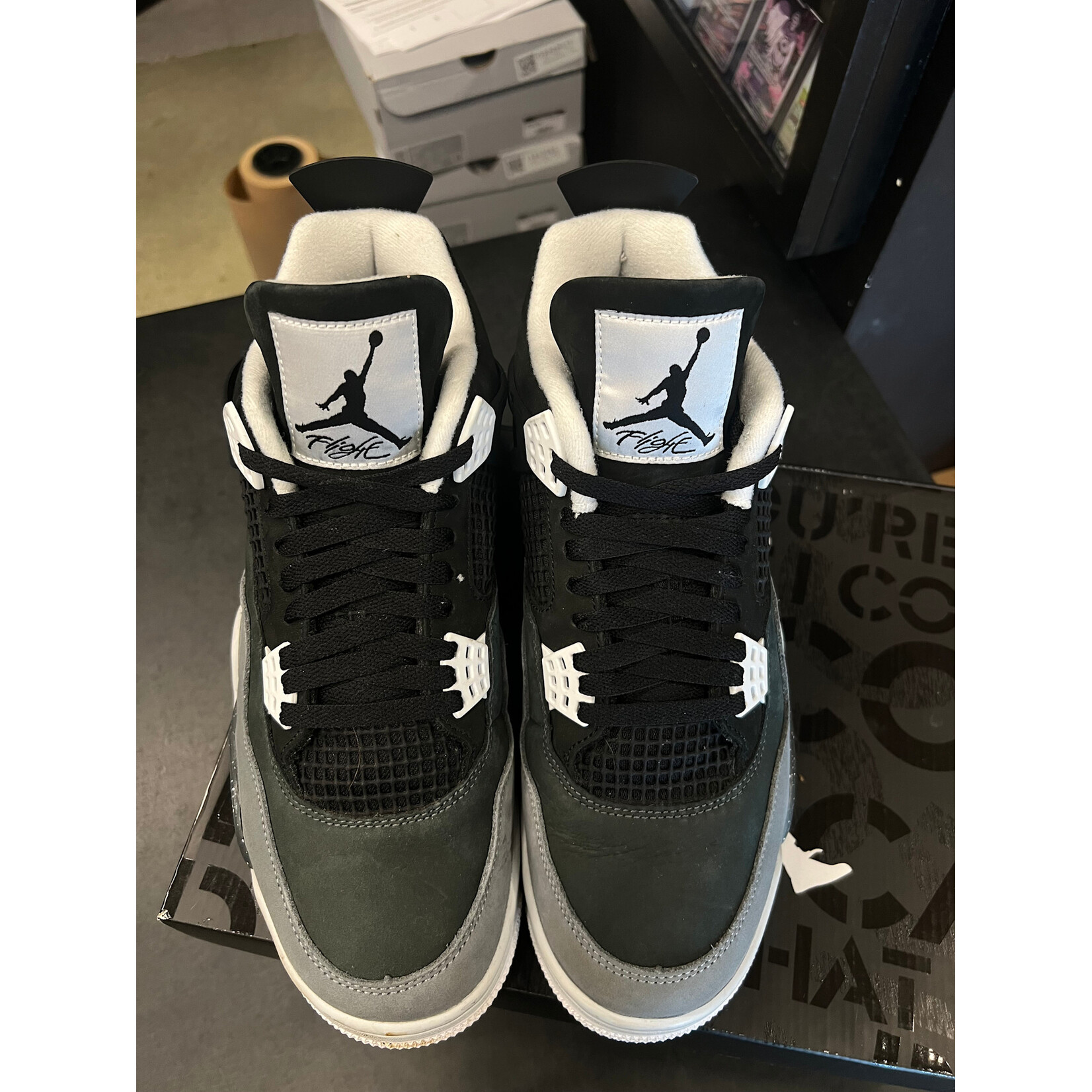 Jordan Jordan 4 Retro Fear (2024) Size 11, PREOWNED