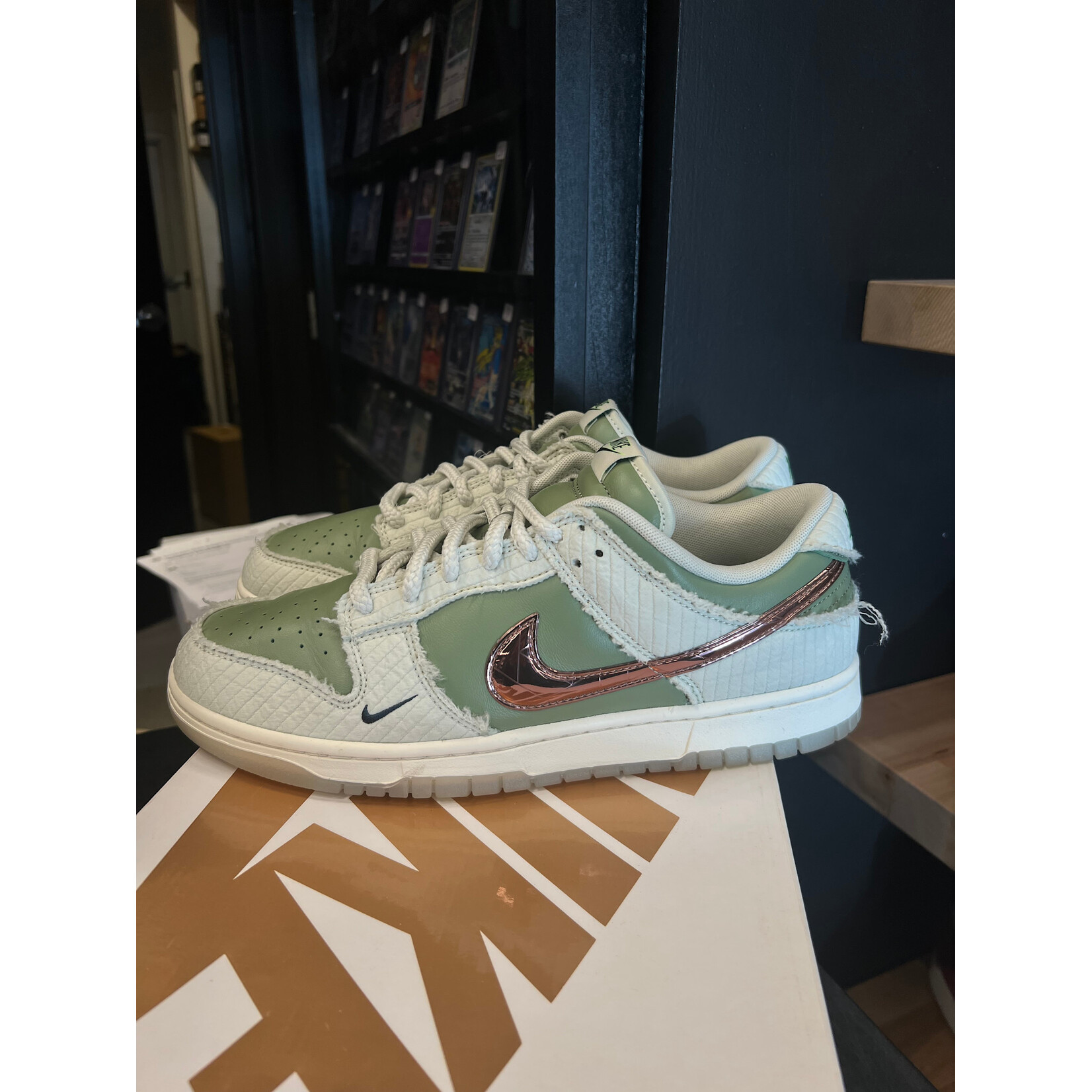 Nike Nike Dunk Low Retro PRM Kyler Murray Be 1 of One Size 11, PREOWNED