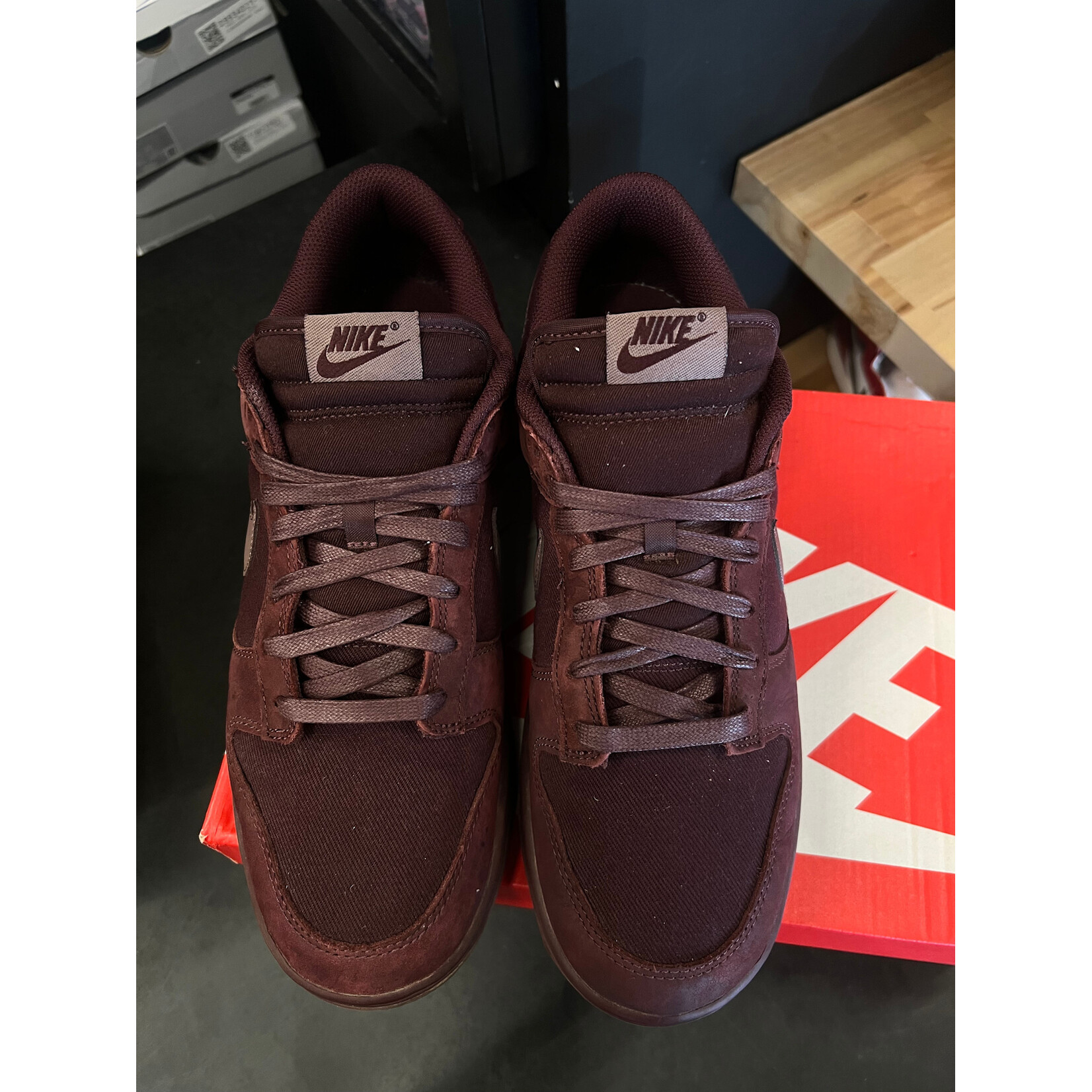 Nike Nike Dunk Low Retro Premium Burgundy Crush Size 11, PREOWNED