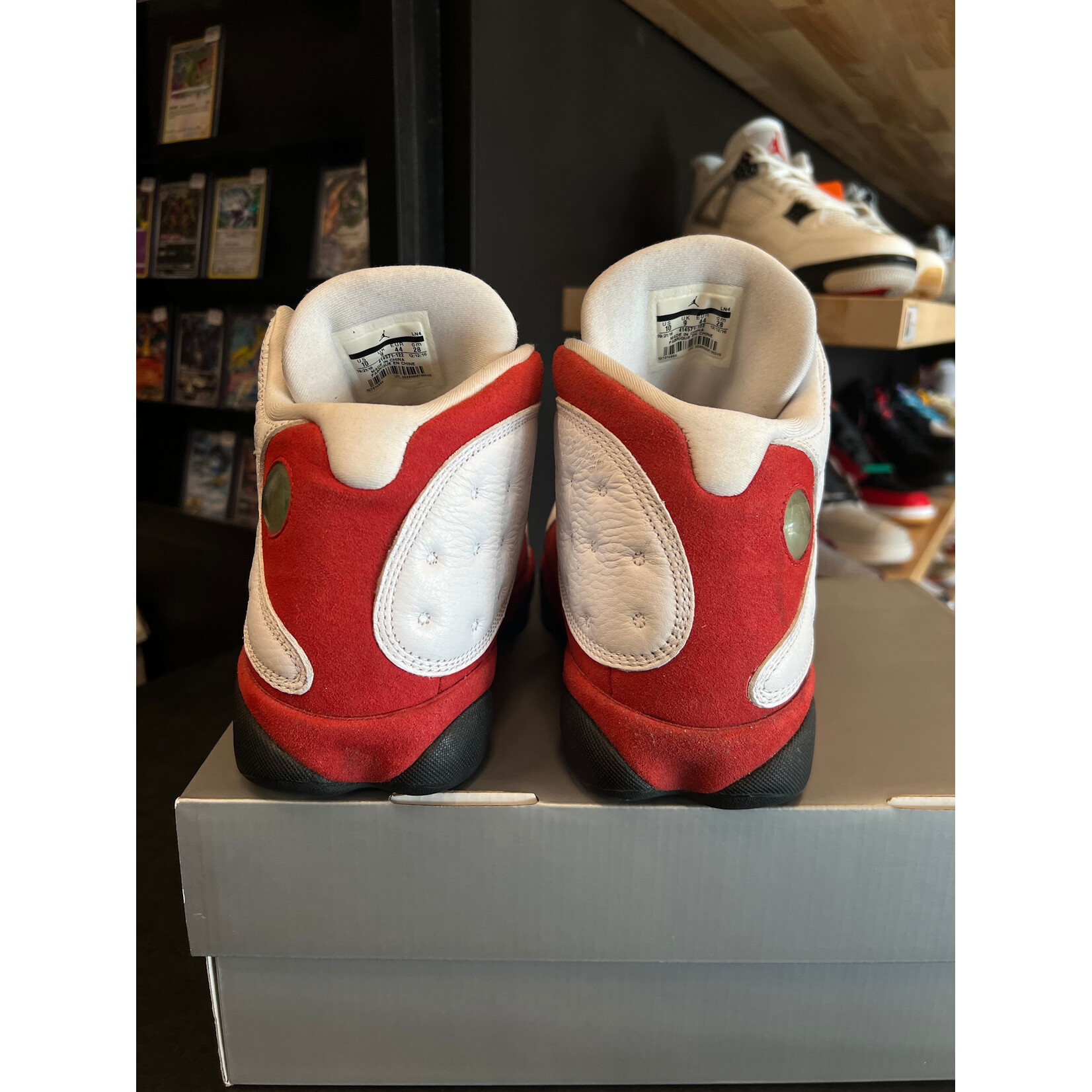 Jordan Jordan 13 Retro OG Chicago (2017) Size 10, PREOWNED*
