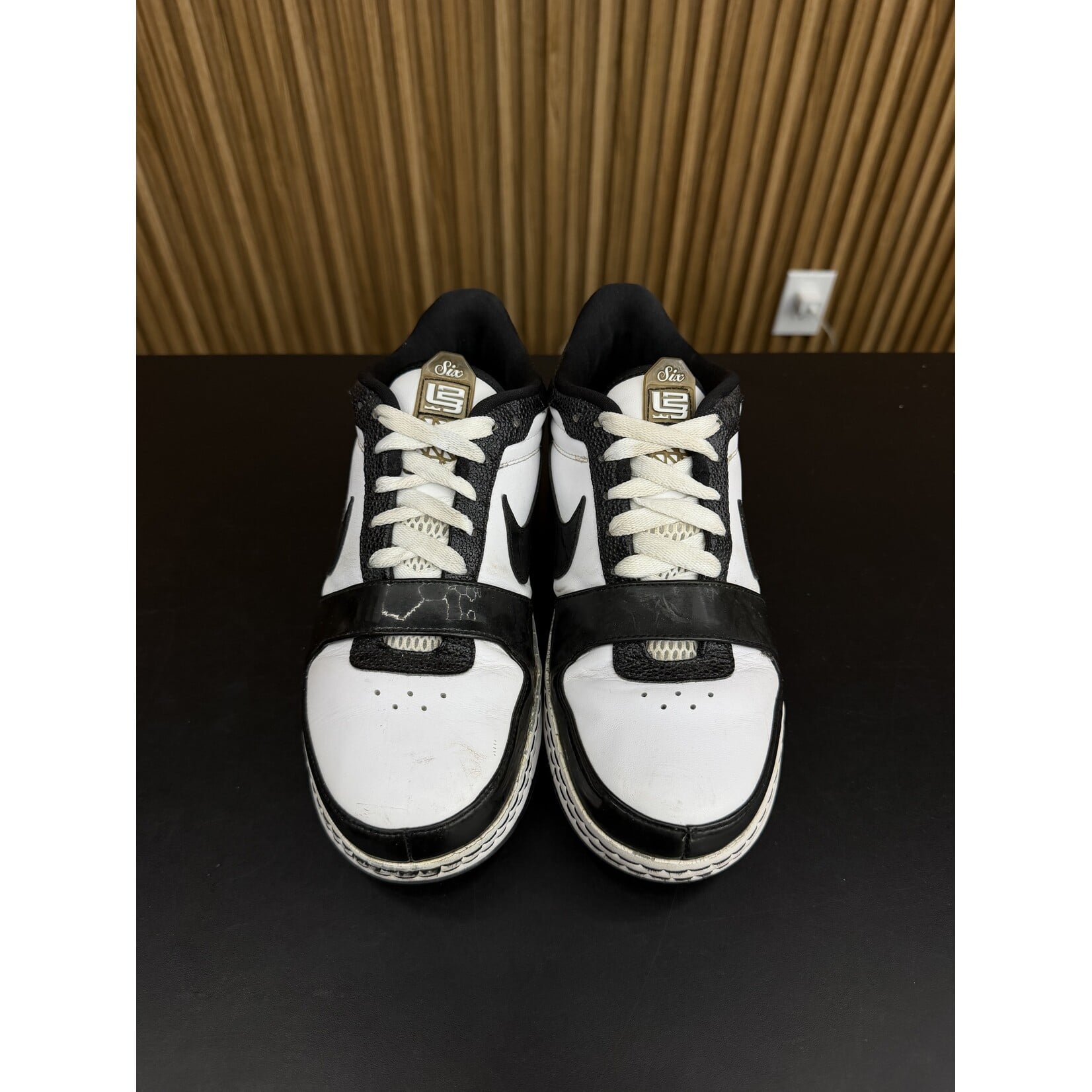 Nike Nike LeBron 6 Low White Black Size 8.5, PREOWNED