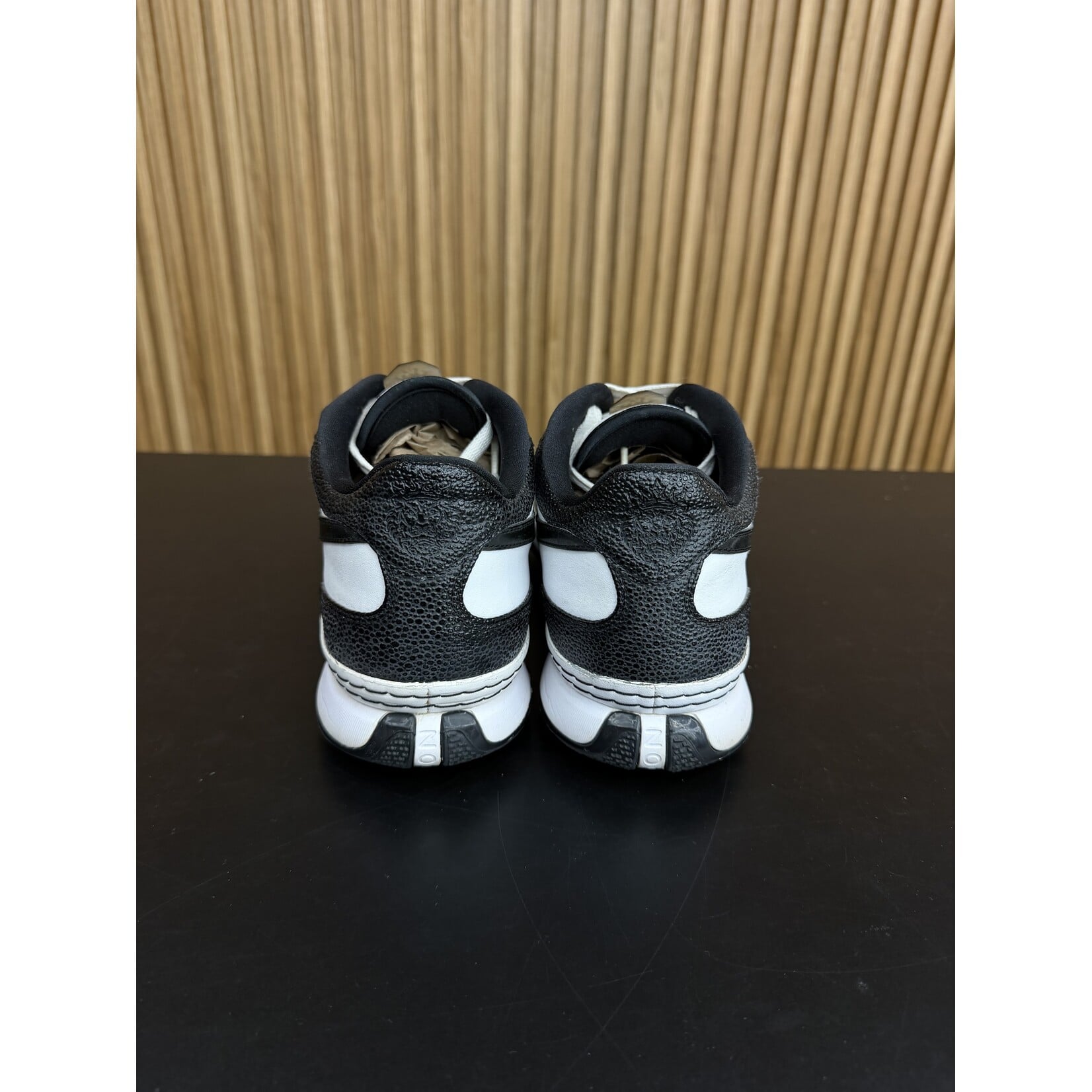 Nike Nike LeBron 6 Low White Black Size 8.5, PREOWNED