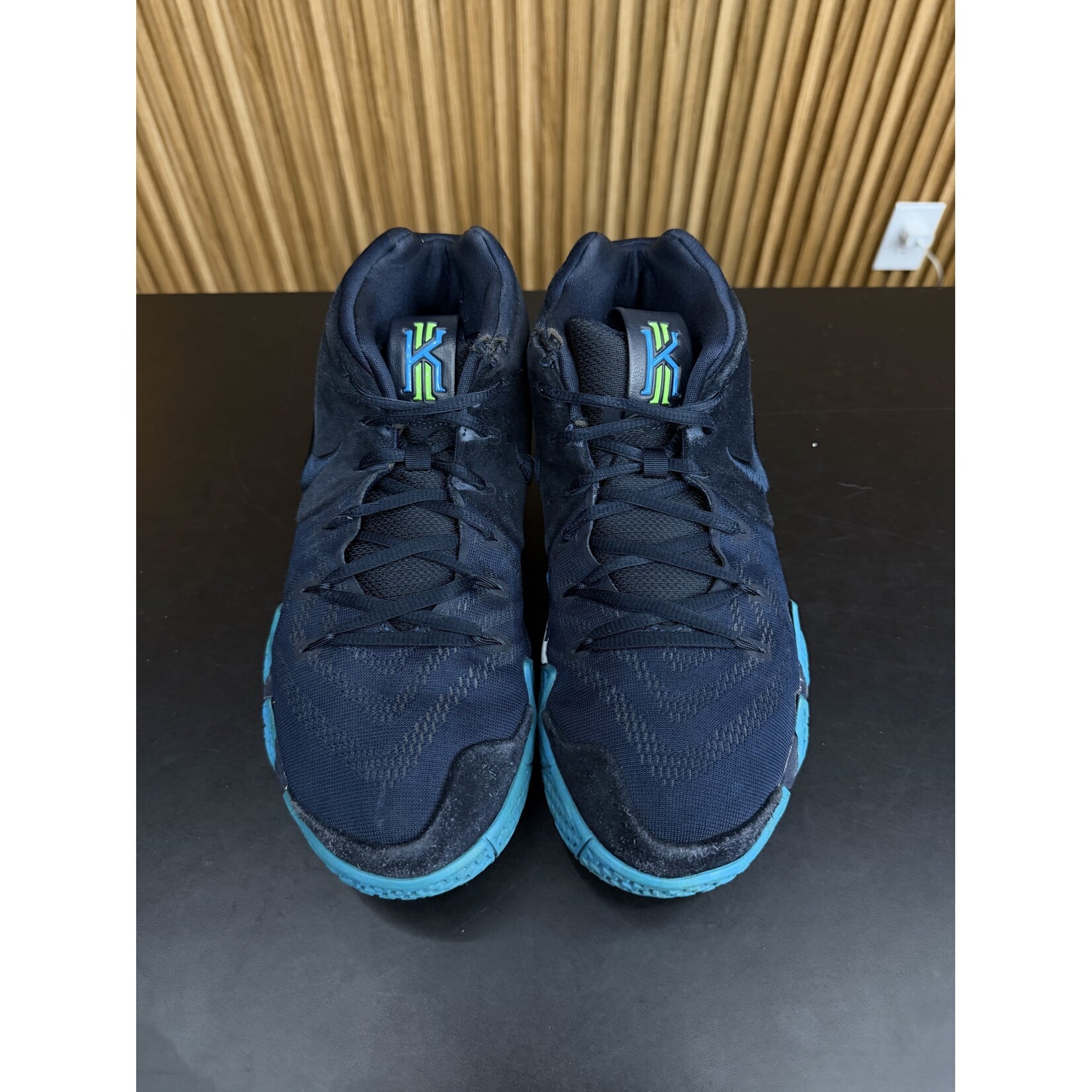 Nike Nike Kyrie 4 Dark Obsidian Think Twice Size 10.5, PREOWNED