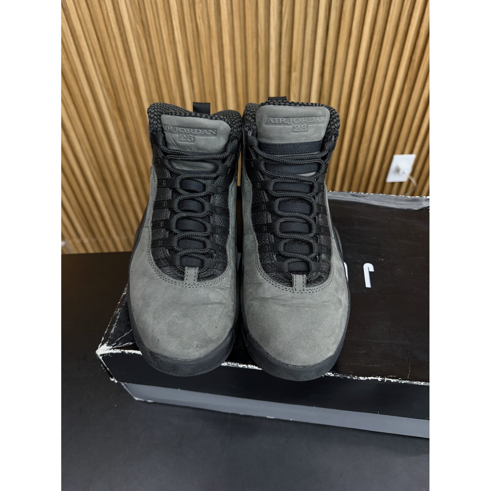 Jordan Jordan 10 Retro Shadow (2018) Size 9.5, PREOWNED*