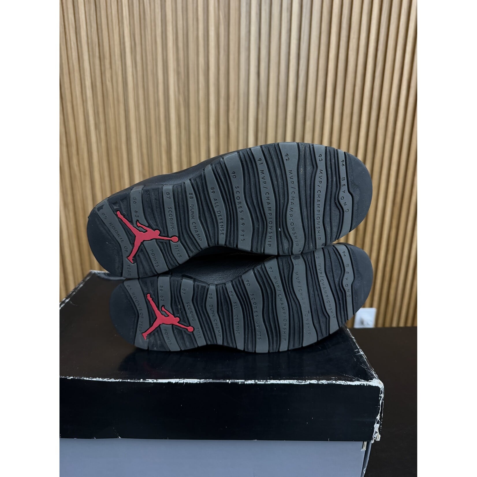 Jordan Jordan 10 Retro Shadow (2018) Size 9.5, PREOWNED*