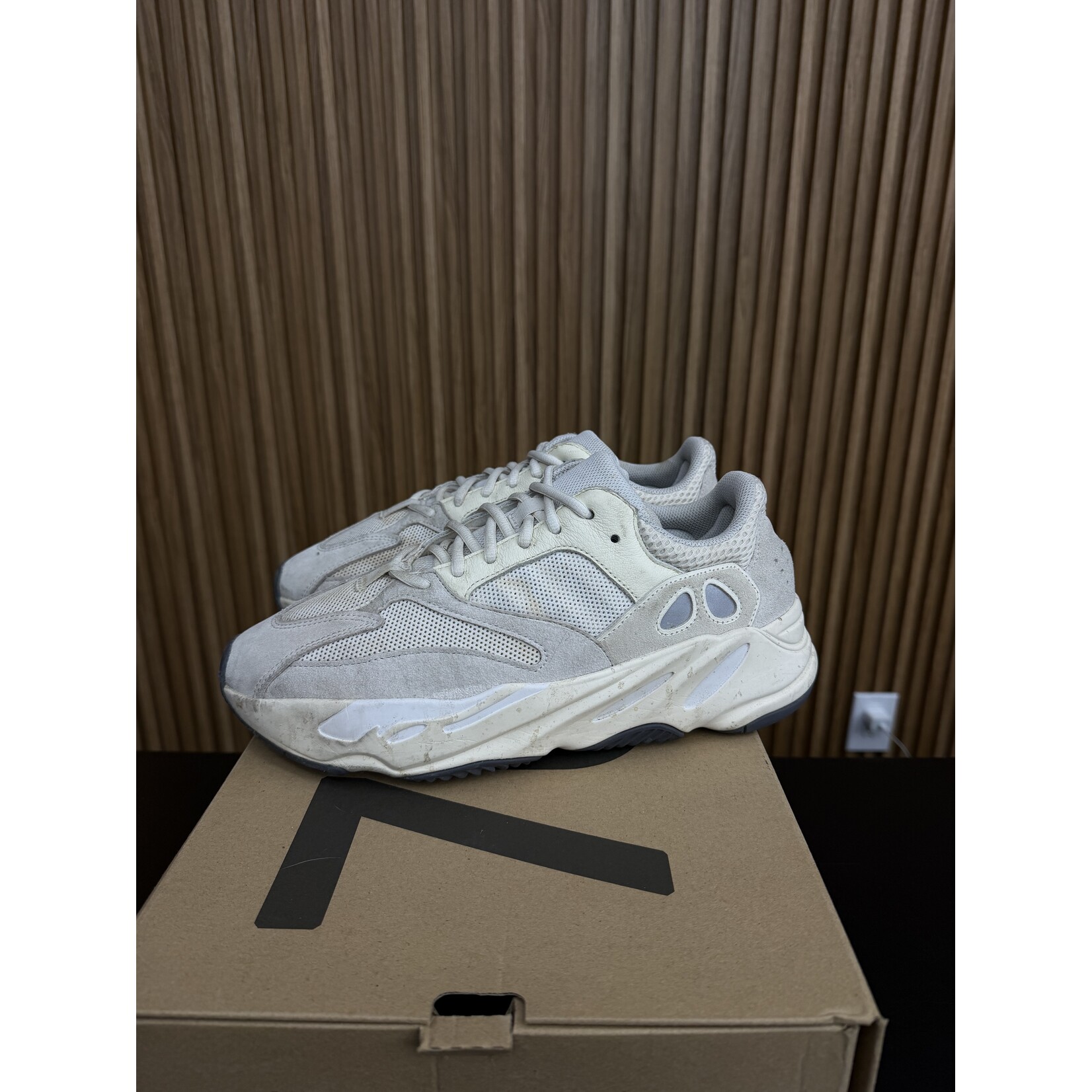 Adidas adidas Yeezy Boost 700 Analog Size 11, PREOWNED BEATERS/DIRTY