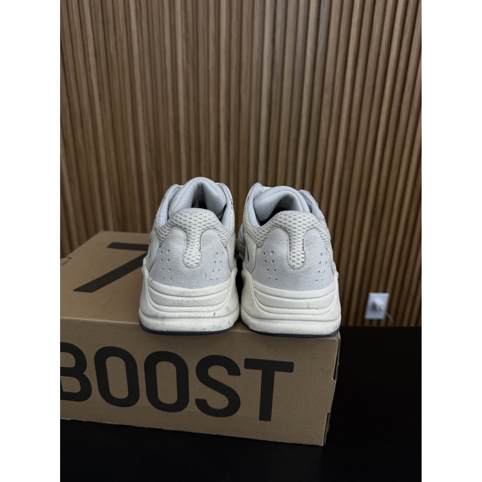 Adidas adidas Yeezy Boost 700 Analog Size 11, PREOWNED BEATERS/DIRTY