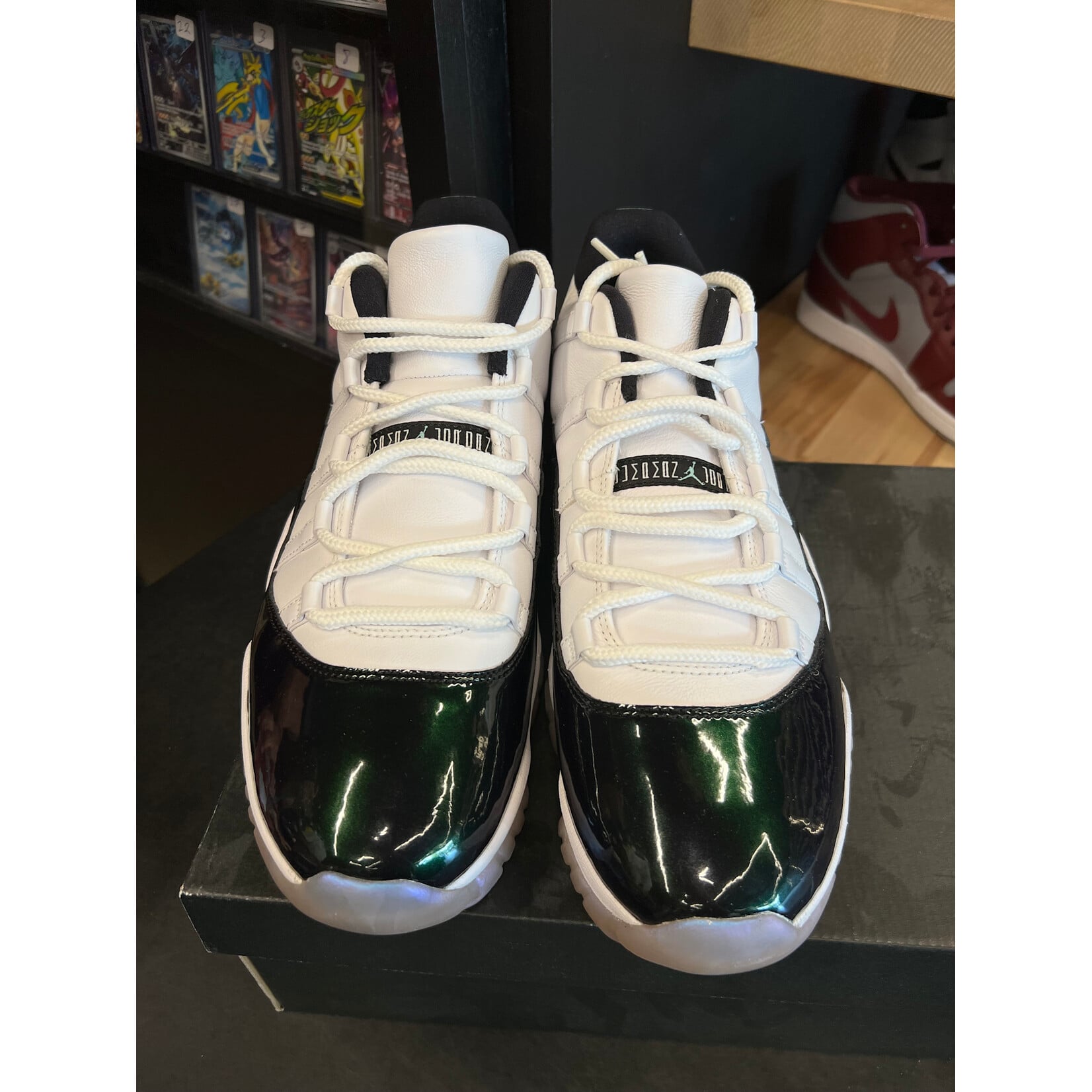Jordan Jordan 11 Retro Low Iridescent Size 13, PREOWNED*