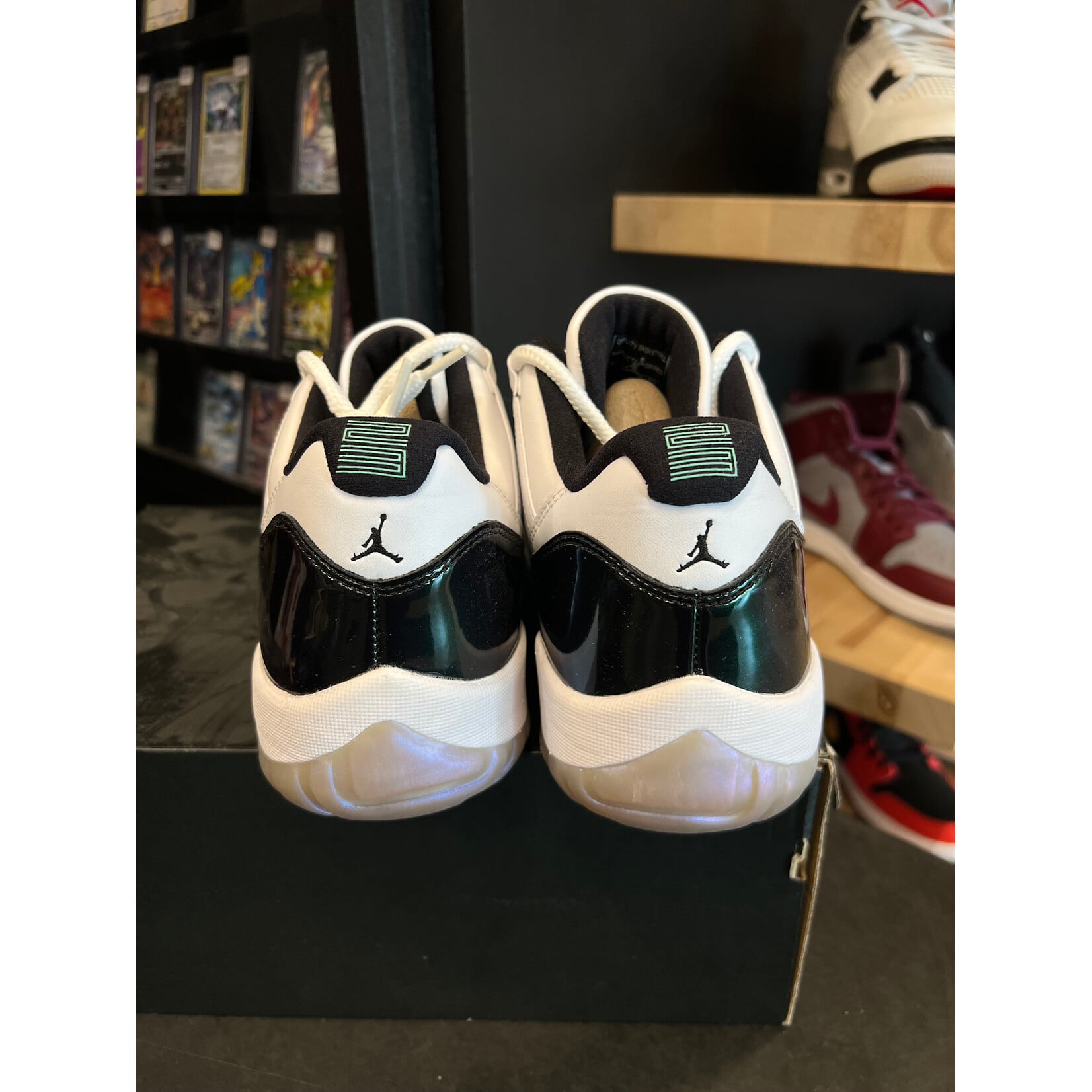 Jordan Jordan 11 Retro Low Iridescent Size 13, PREOWNED*