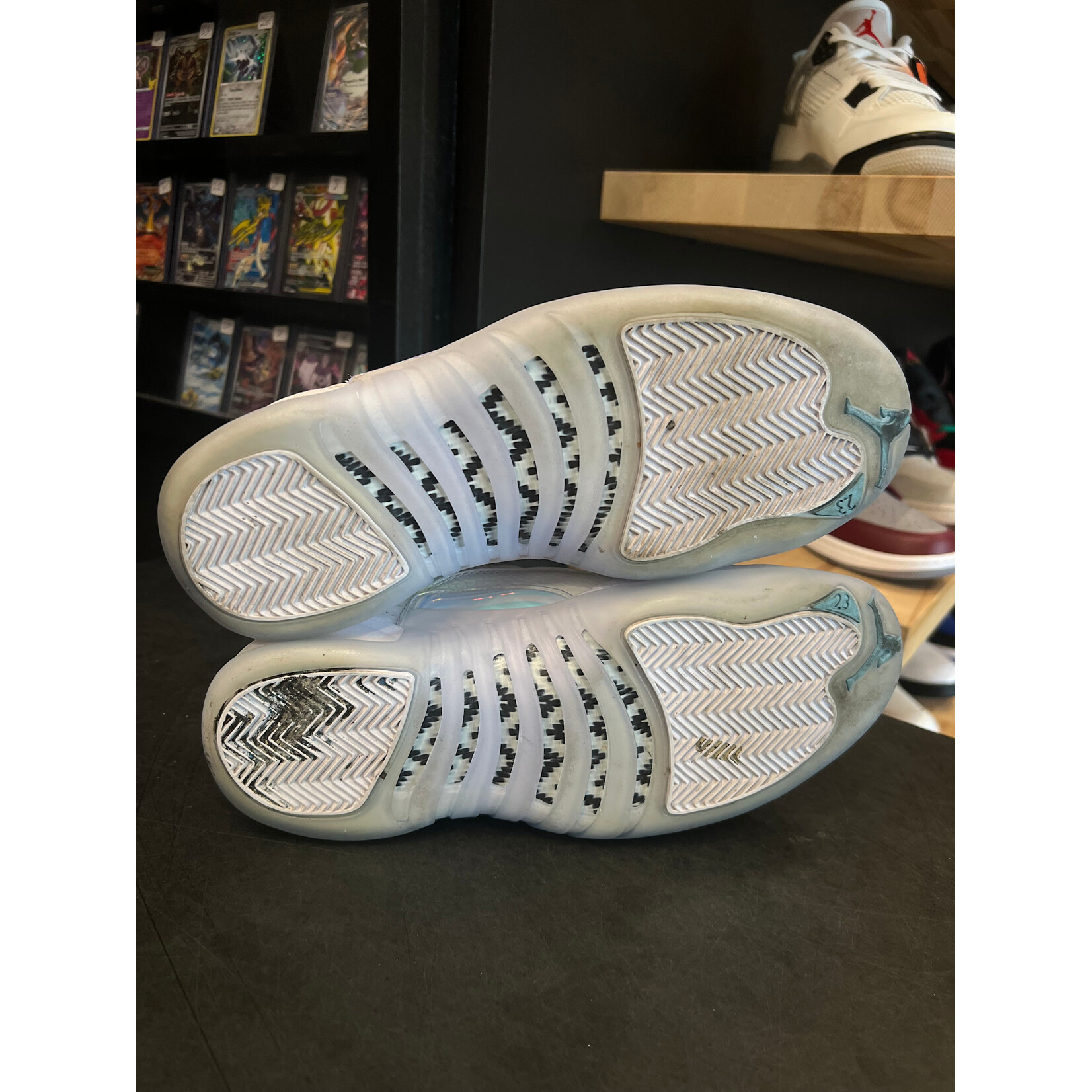 Jordan Jordan 12 Retro Low Easter (2021) Size 8, PREOWNED*