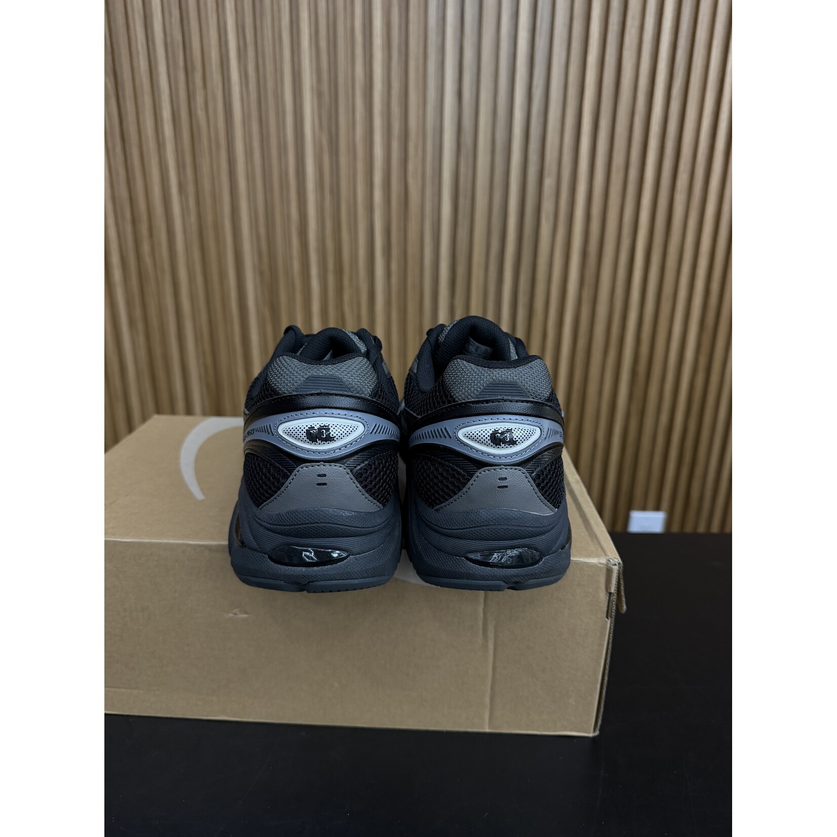 ASICS ASICS GT-2160 Above the Clouds Black Gunmetal Size 13, PREOWNED