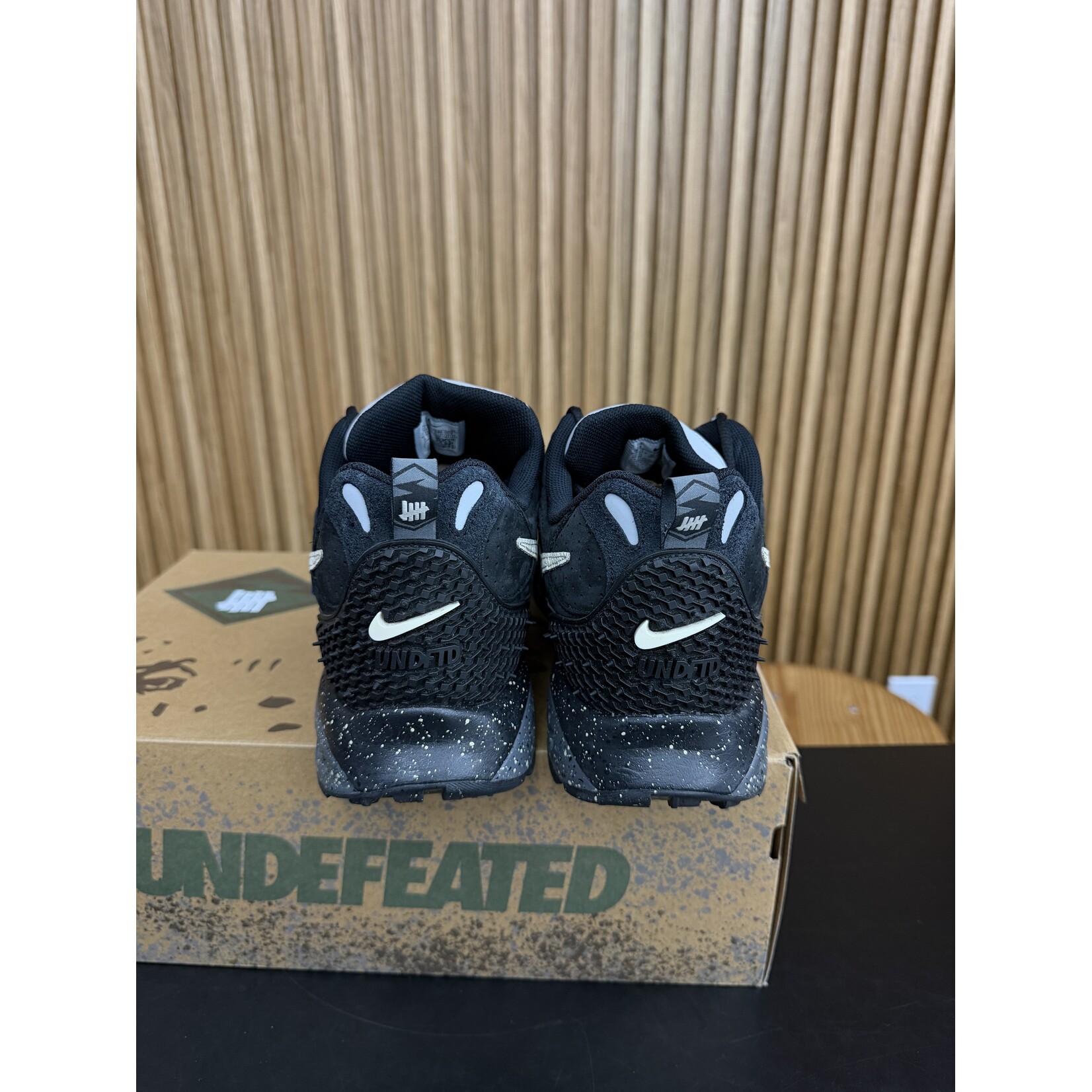 Nike Nike Air Terra Humara Undefeated Black Size 13, PREOWNED