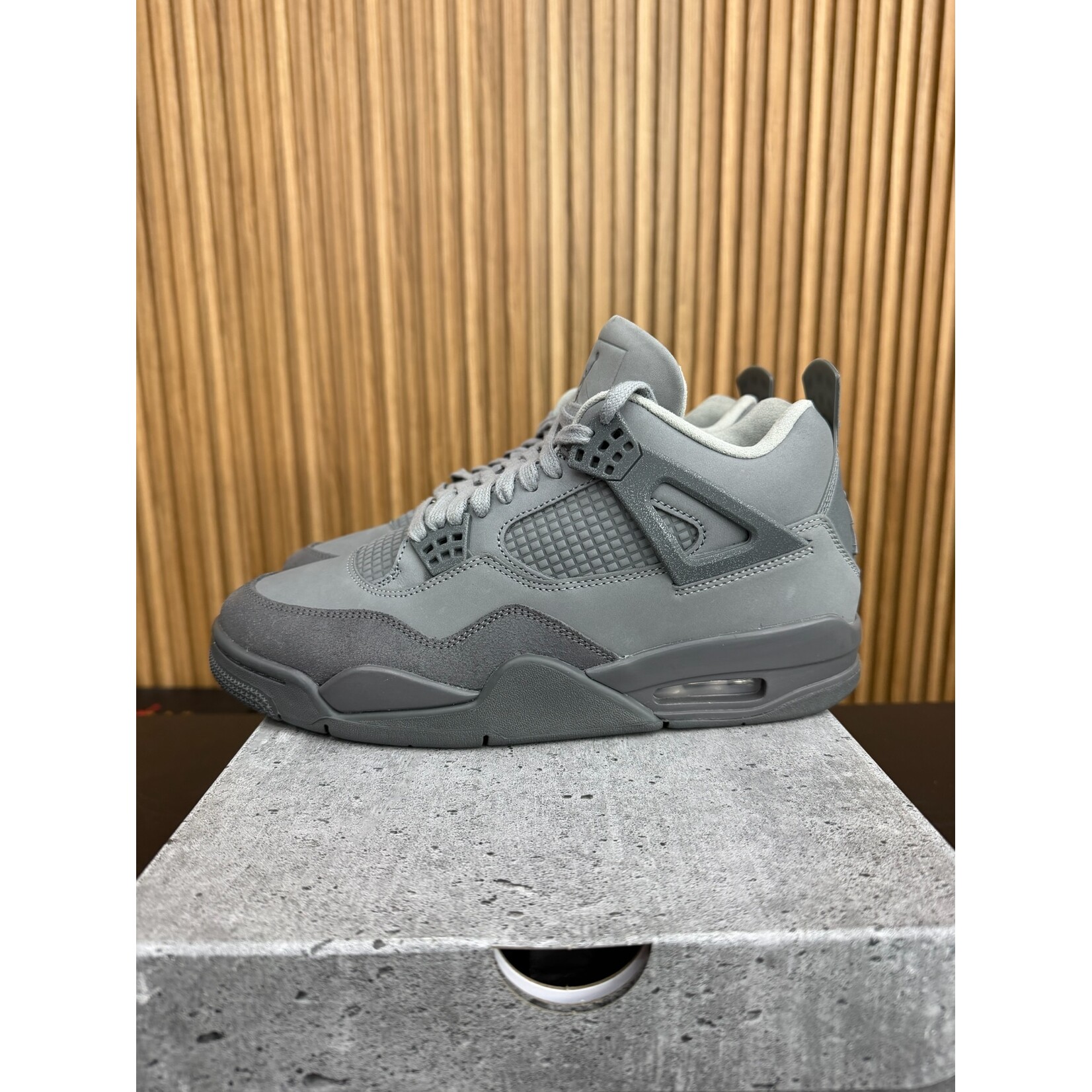 Jordan Jordan 4 Retro SE Paris Olympics Wet Cement Size 9, PREOWNED*