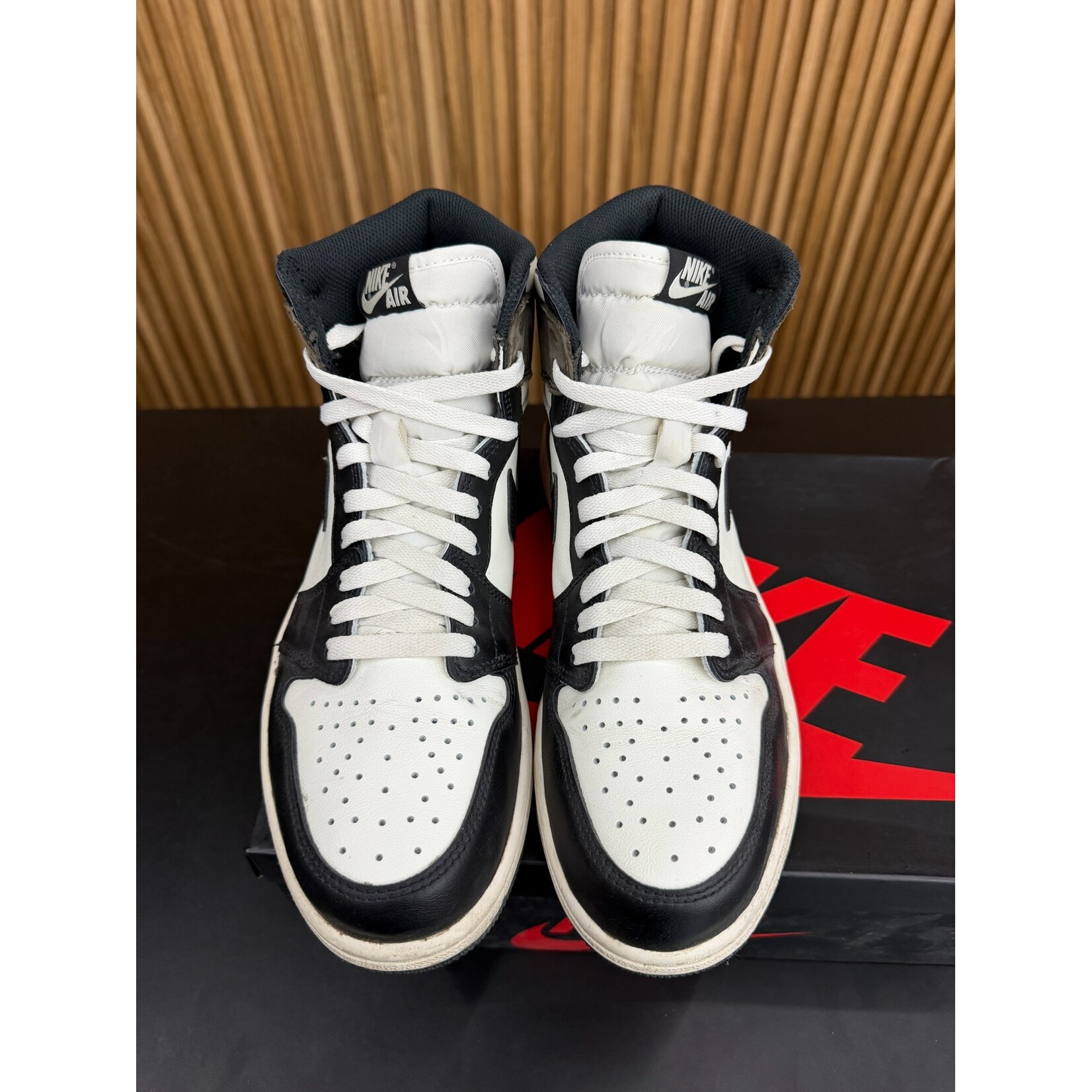 Jordan Jordan 1 Retro Dark Mocha Size 9, PREOWNED