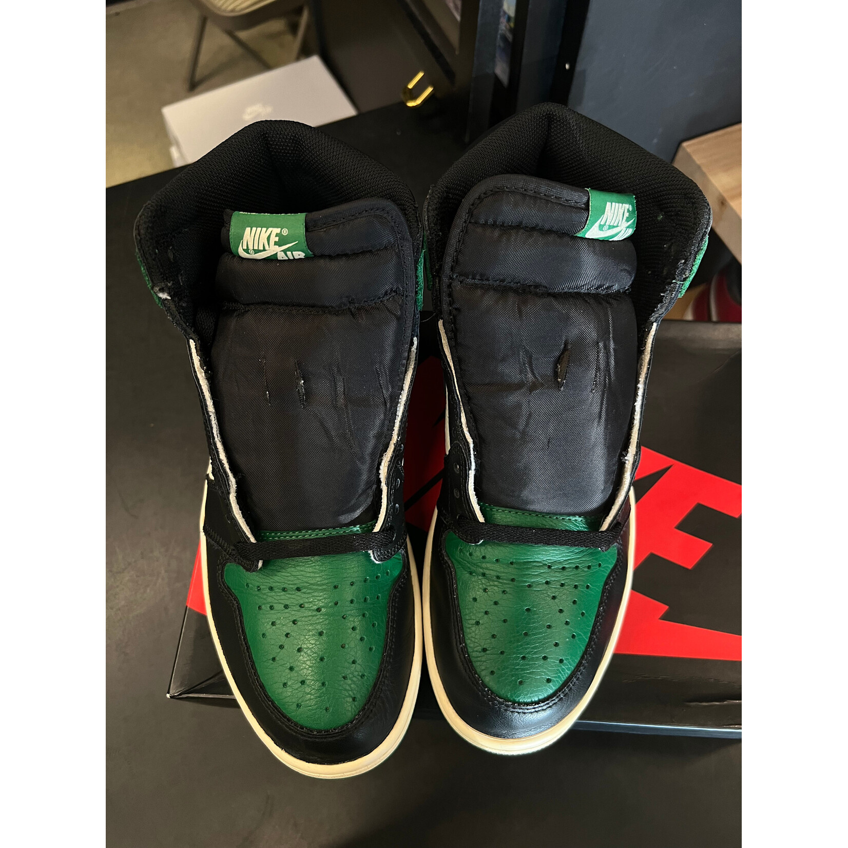 Jordan Jordan 1 Retro High Pine Green Size 10.5, PREOWNED