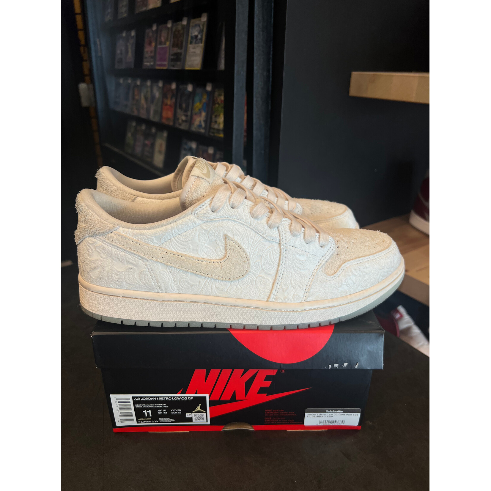 Jordan Jordan 1 Retro Low OG Chris Paul Size 11, PREOWNED