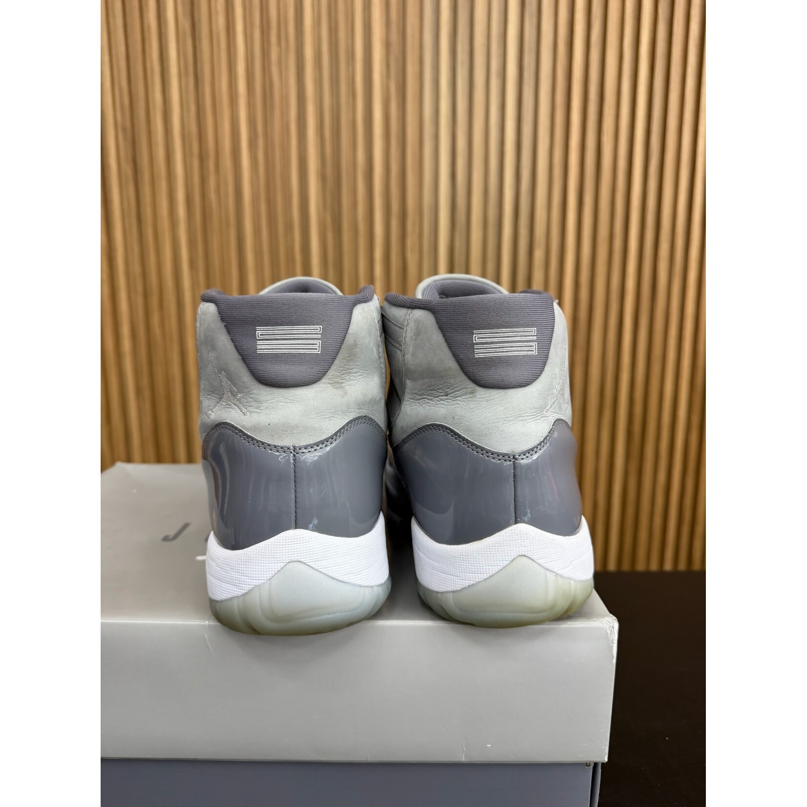 Jordan Jordan 11 Retro Cool Grey (2021) Size 13, PREOWNED