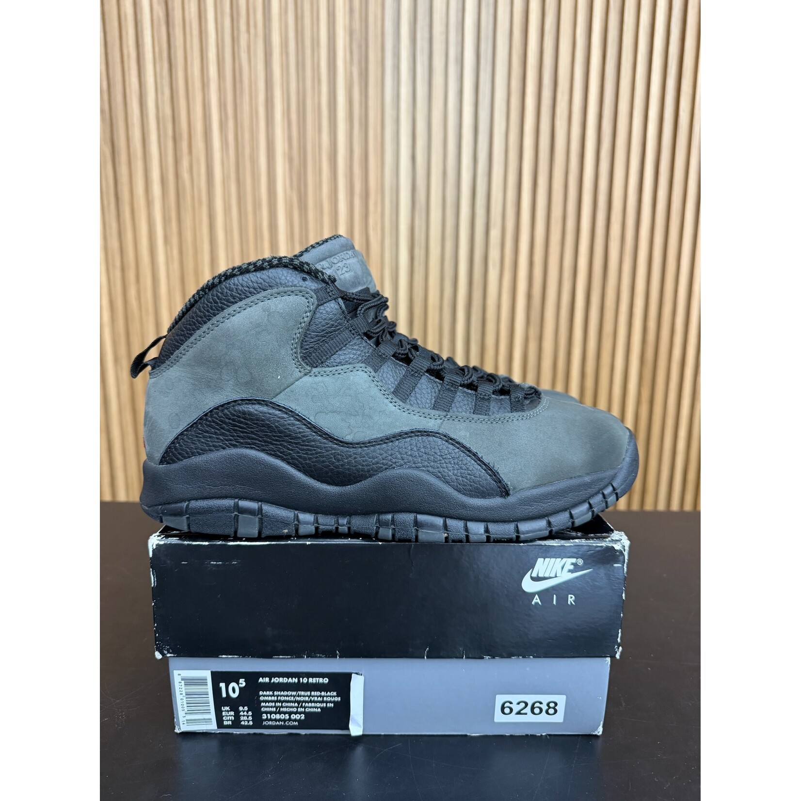 Jordan Jordan 10 Retro Shadow (2018) Size 10.5, PREOWNED*