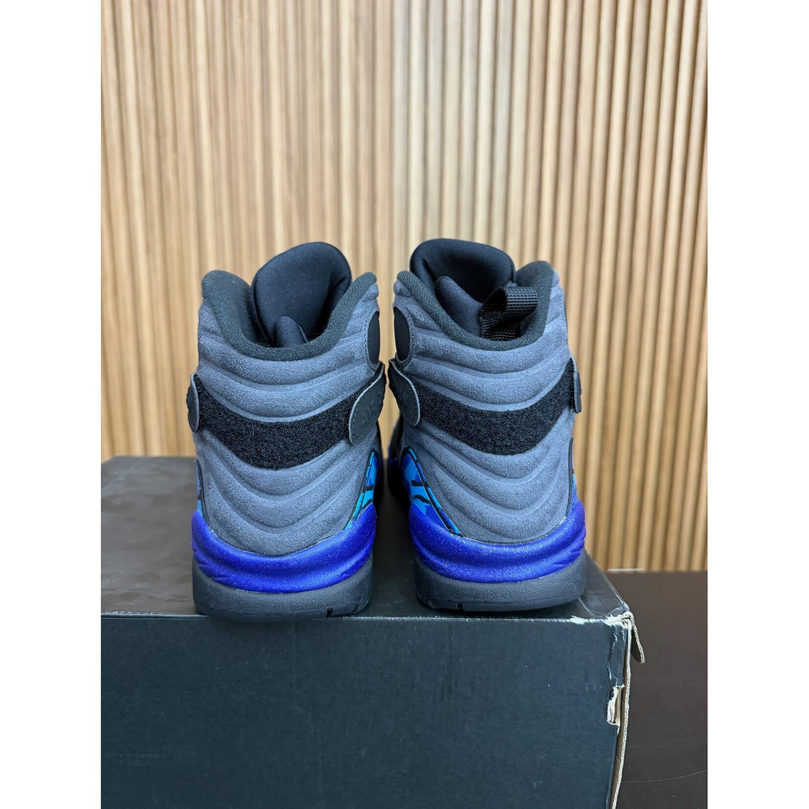 Jordan Jordan 8 Retro Aqua (2015) Size 9.5, PREOWNED*