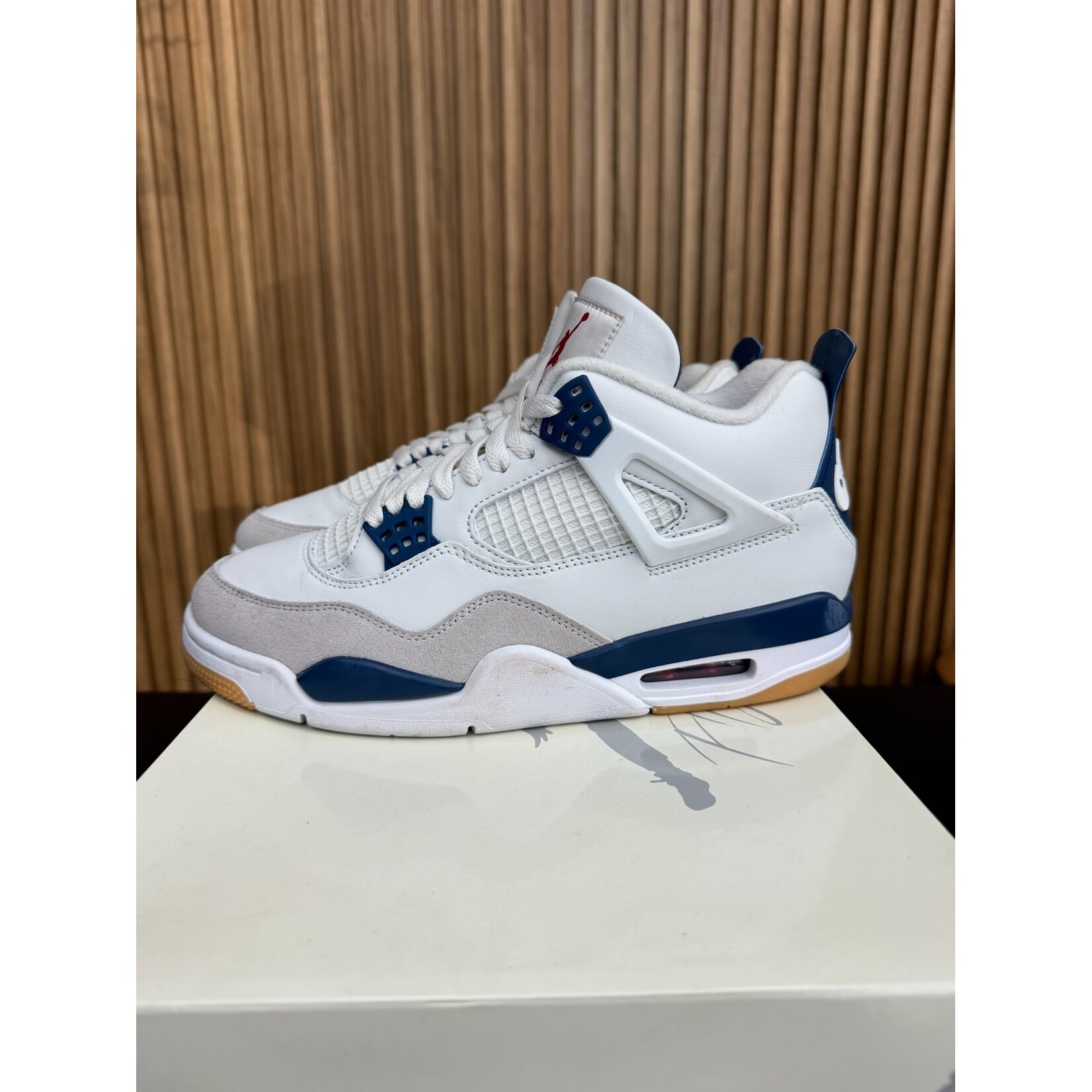 Jordan Jordan 4 Retro SB Navy Size 8.5, PREOWNED*
